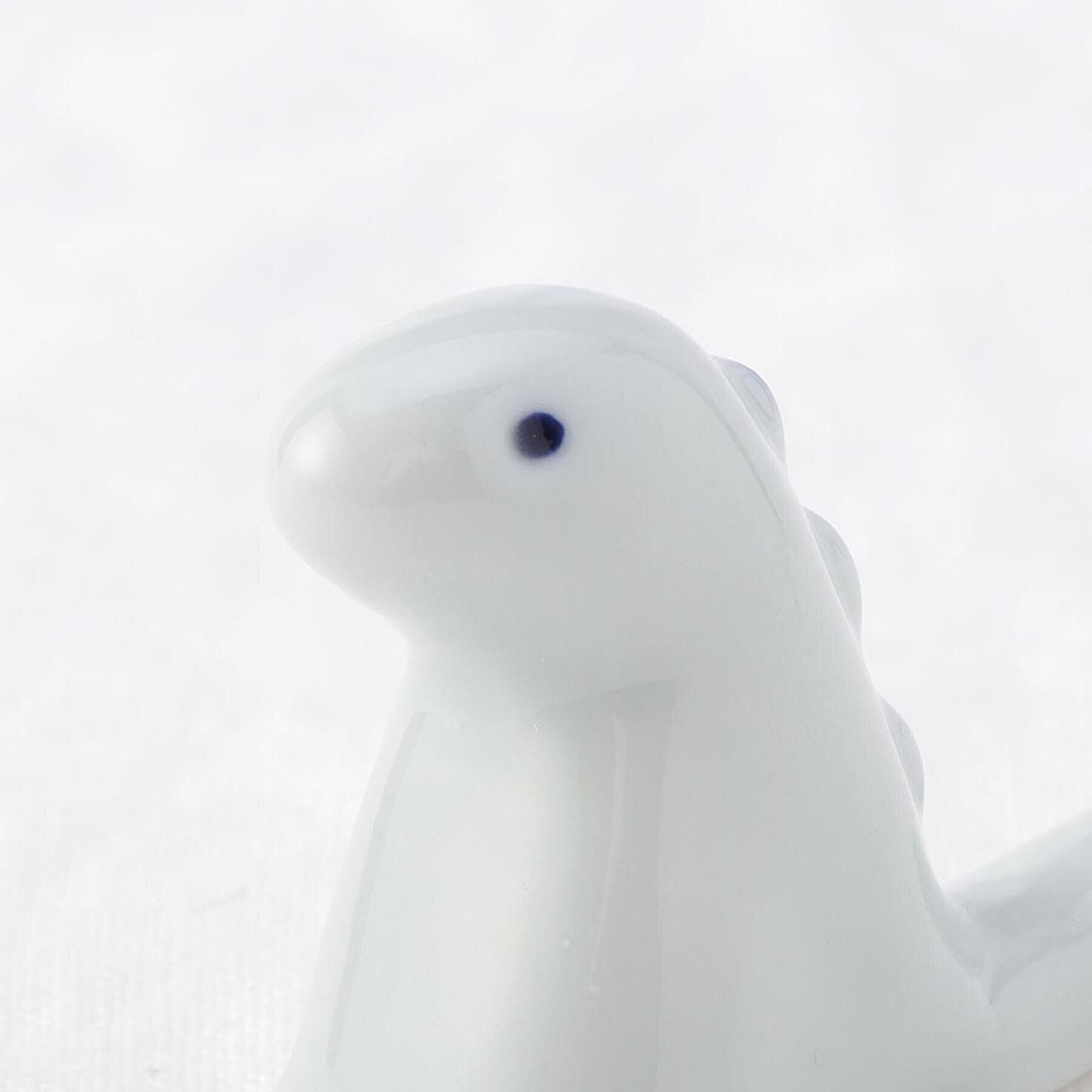 212 KITCHEN STORE「江戸っ子恐竜 白&times;青 ティラノザウルス 箸置」|食器・キッチングッズ|