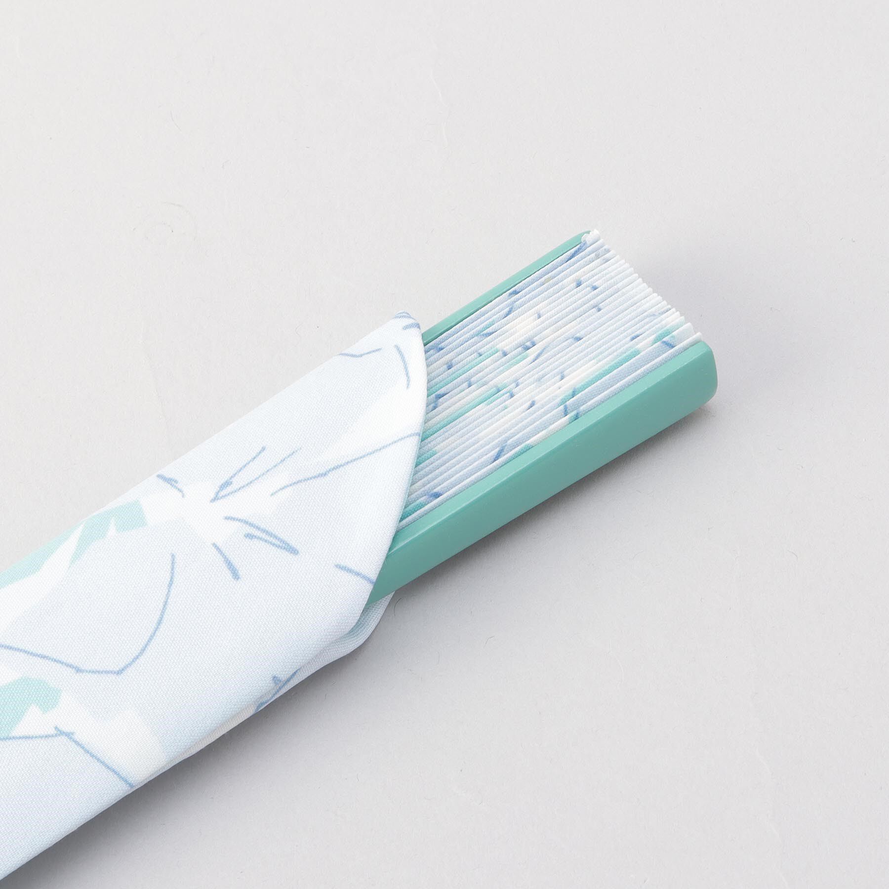 212 KITCHEN STORE「Wpc.GIFTBOX扇子 ウェーブボールド フラワーサックス」|その他|