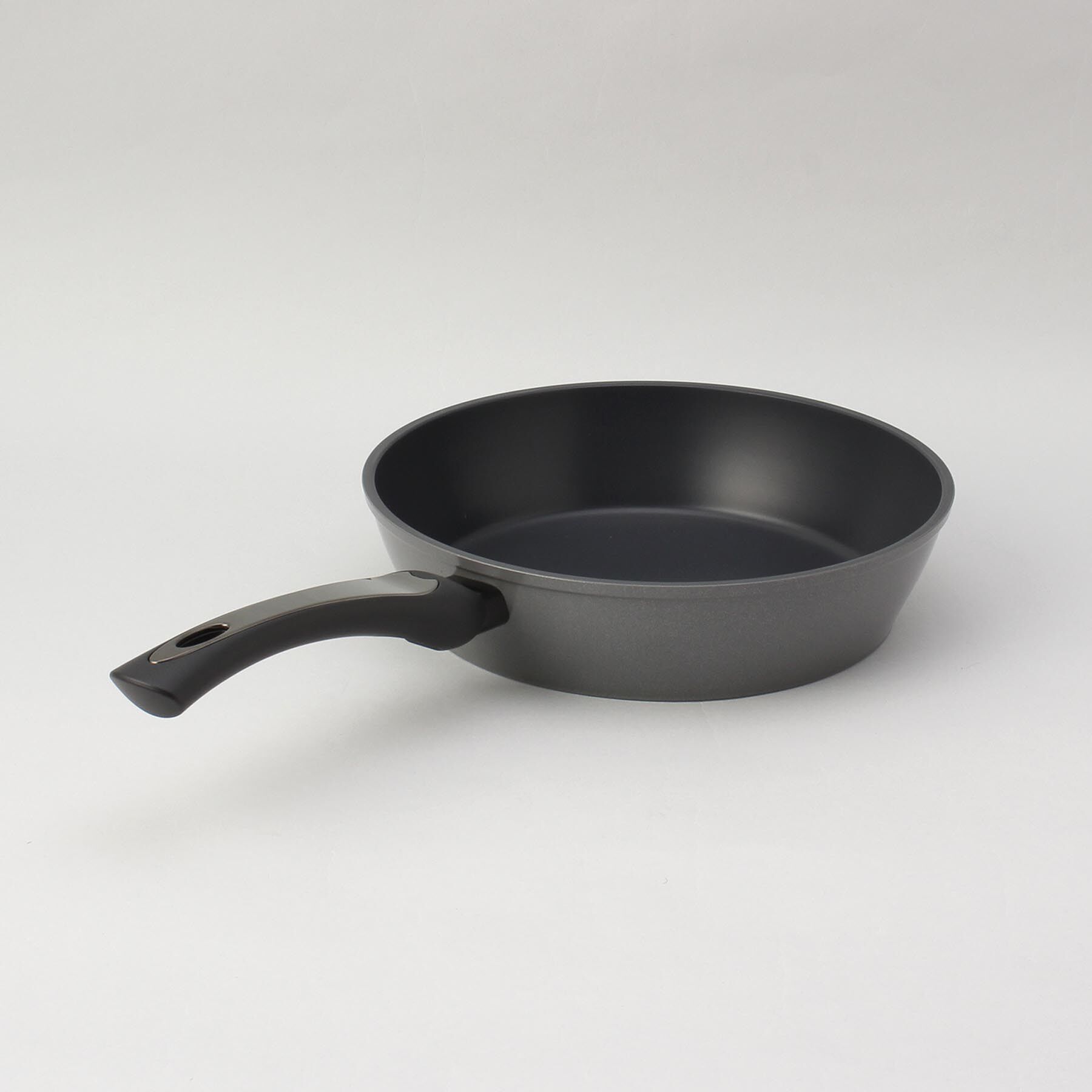 212 KITCHEN STORE「プラズマプロ フライパン24cm ＜KEVNHAUN ケヴンハウン＞」|食器・キッチングッズ|