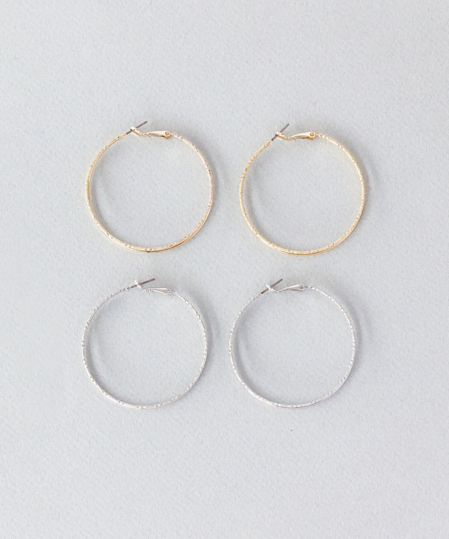 Phoebe「ダブルラインフープピアス」|ピアス|