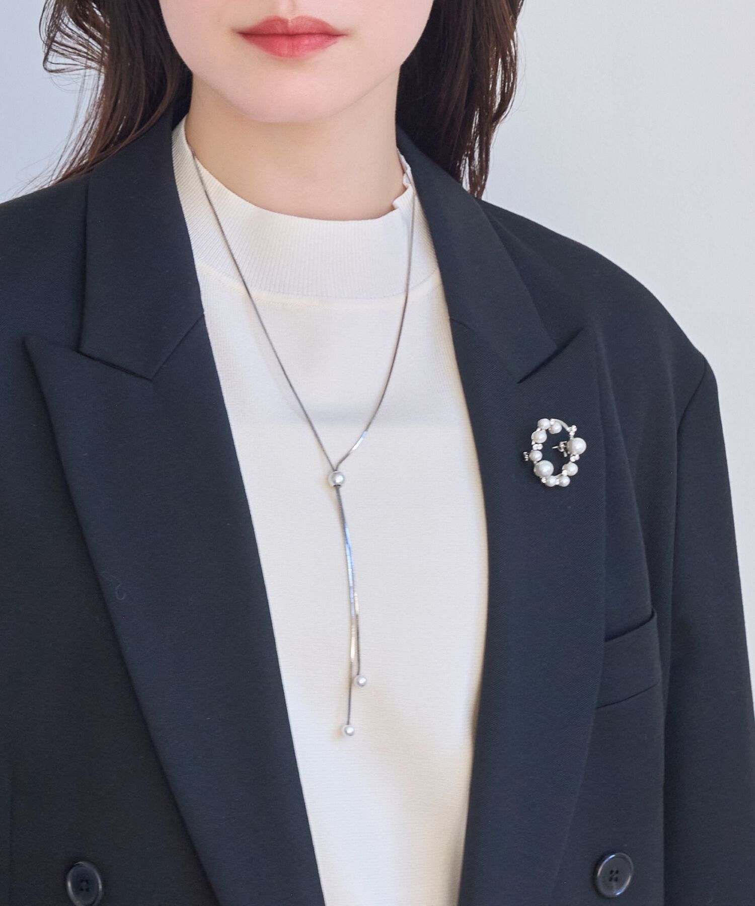 Phoebe「フォーマルパールビジューサークルブローチ　シルバー」|ブローチ・コサージュ|