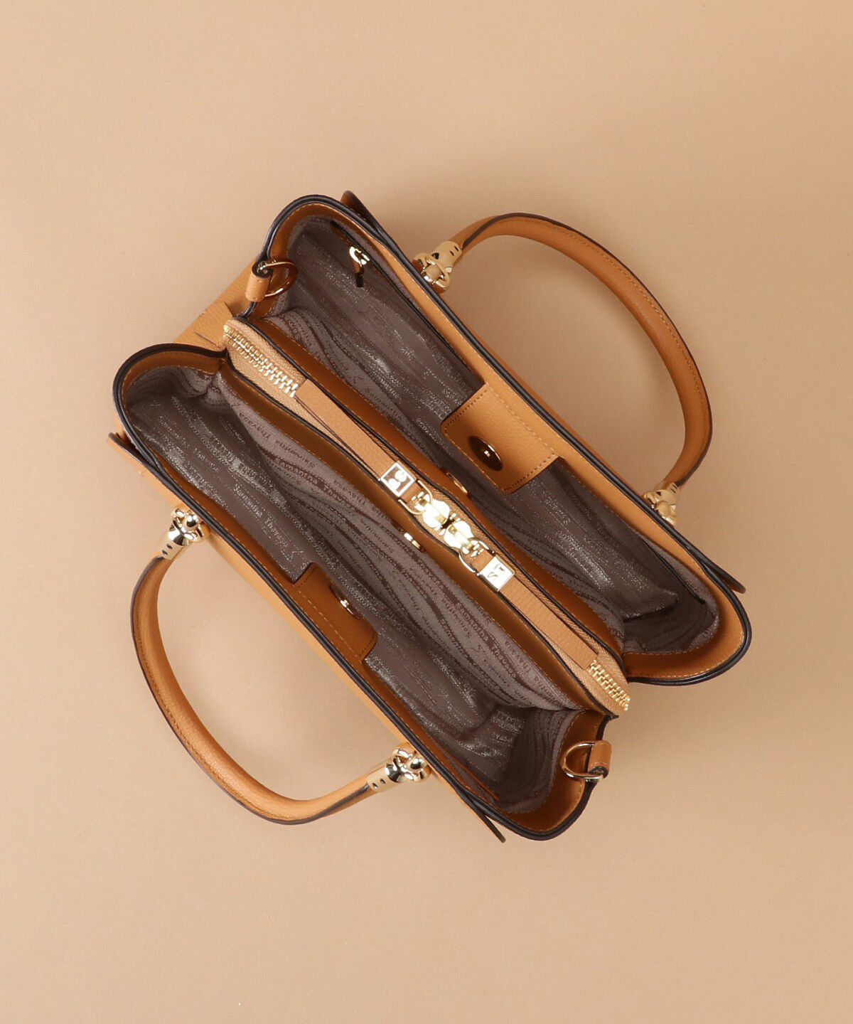 Samantha Thavasa「アベクトワ レザースクエアトートバッグ 小サイズ」|トートバッグ|