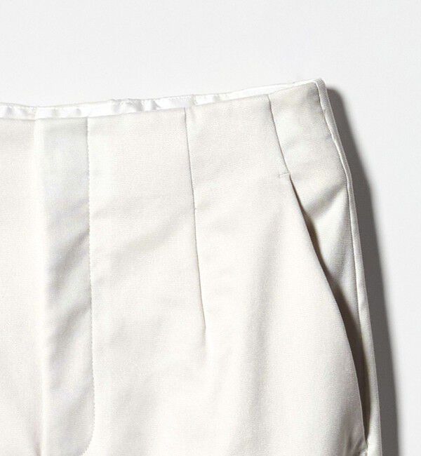 UNITED ARROWS「シャイニー スリム パンツ WHITE ‐ストレッチ ウォッシャブル‐」|スラックス|