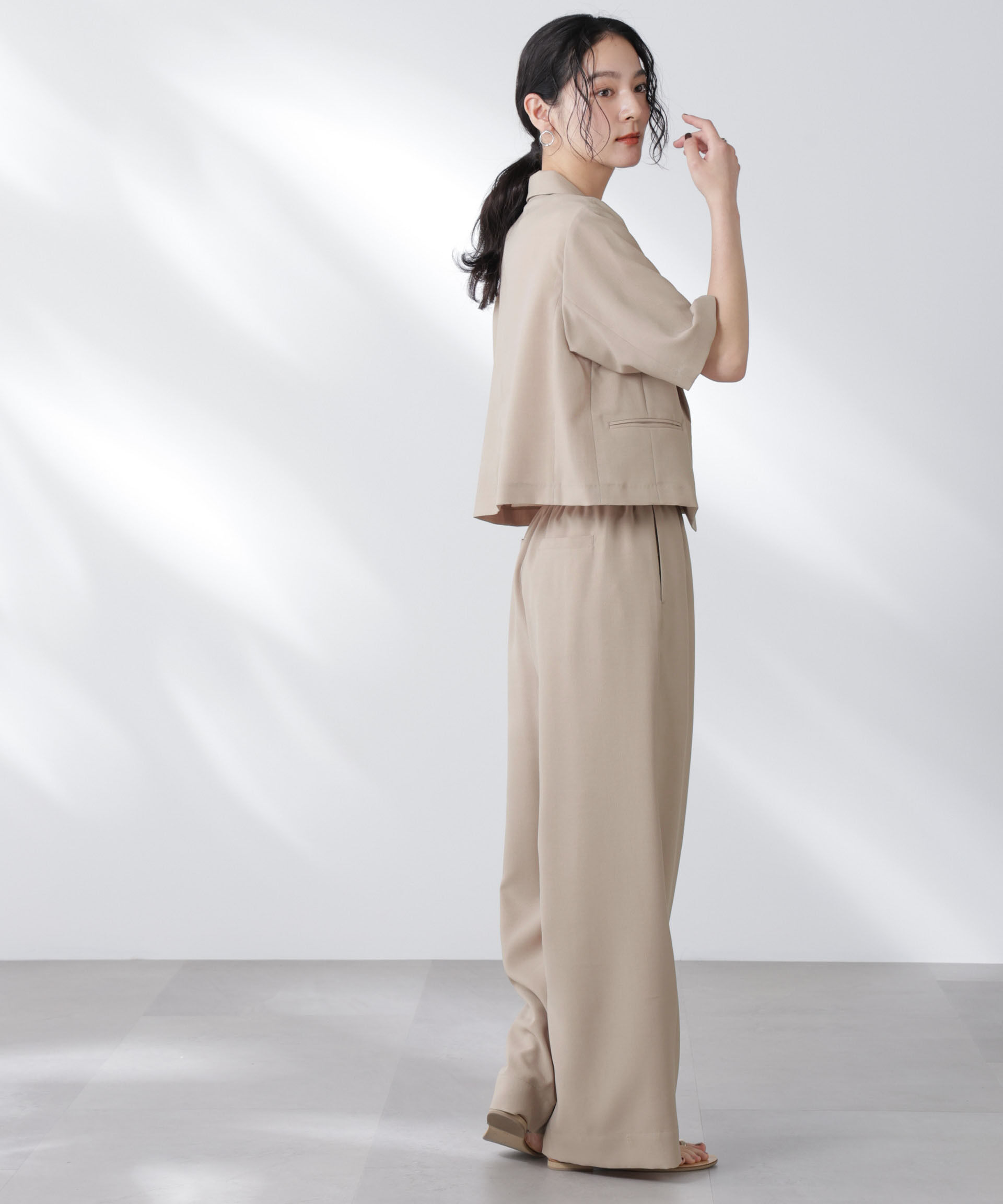 nano･universe「メランジドライ 半袖ショートダブルジャケット(セットアップ可)」|テーラードジャケット|