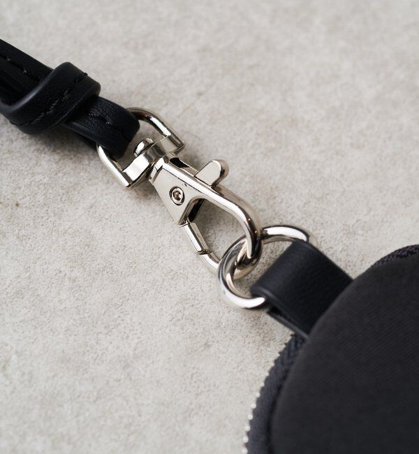  「【PAPILLONNER/パピヨネ】チャーム付きウェットワンショルダーバッグ」|トートバッグ|