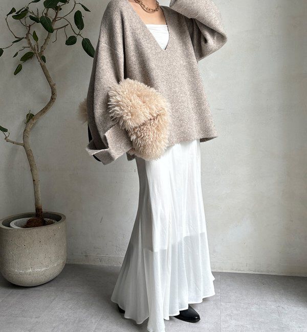  「【WEB限定】深Vワイドスリーブプルオーバー」|ニット・セーター|