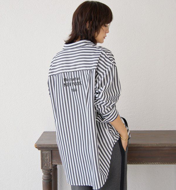  「【遊び心満載】バックプリント2WAYストライプシャツ」|シャツ・ブラウス|