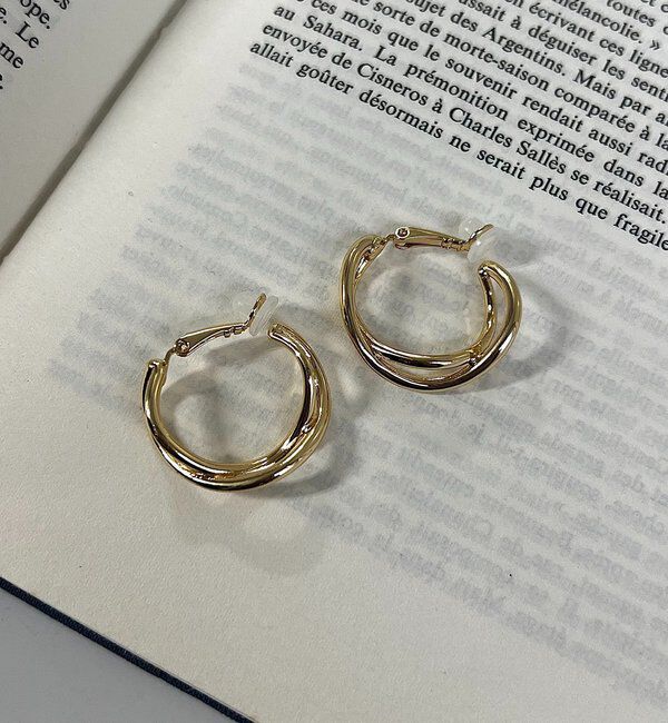  「〈GOLDY/ゴールディ〉ツイストフープイヤリング」|リング|