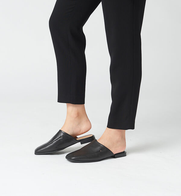 AU BANNISTER「スクエアトゥミュール」|サンダル|