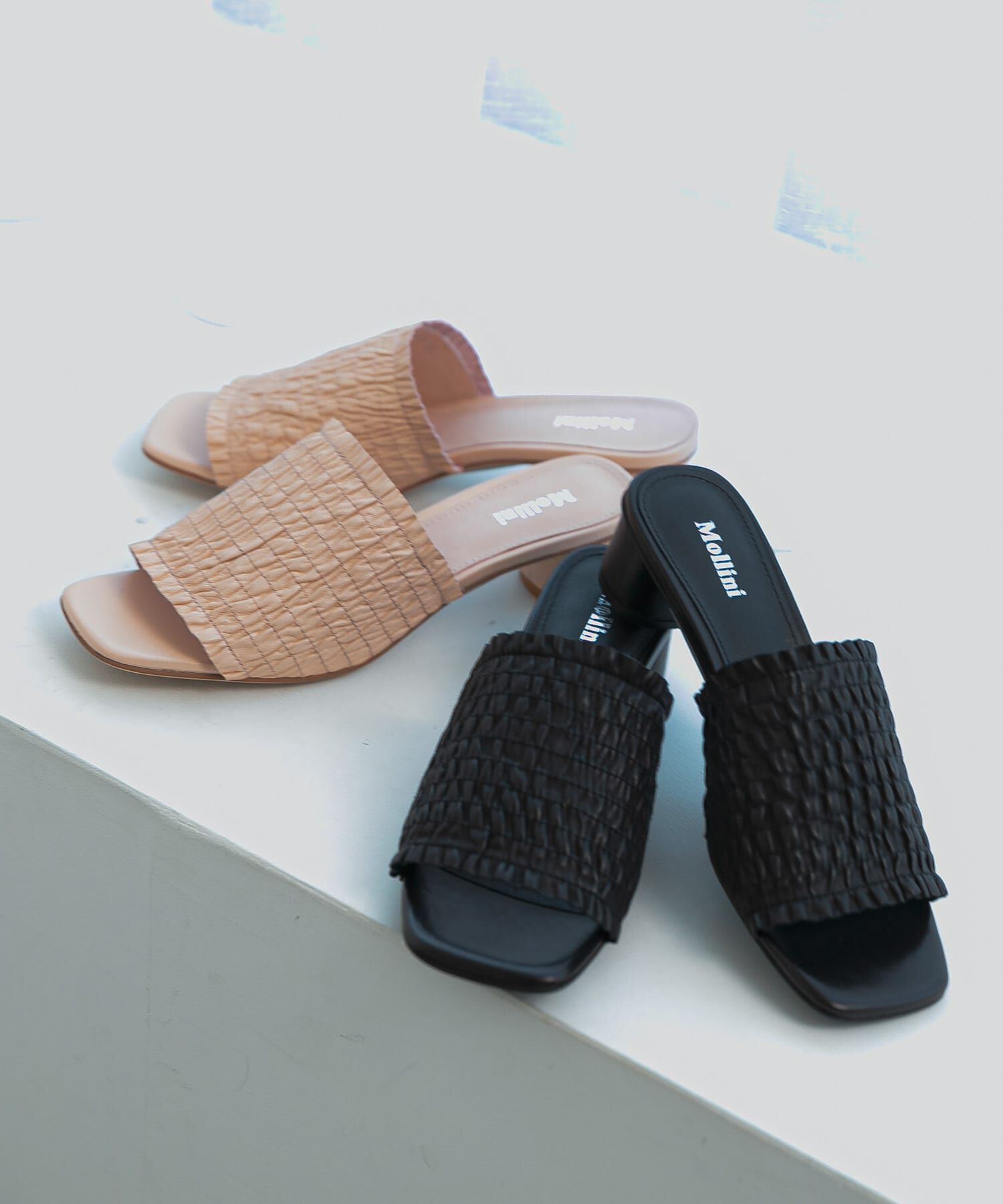 URBAN RESEARCH ROSSO「Mollini　ギャザーサンダル」|サンダル|