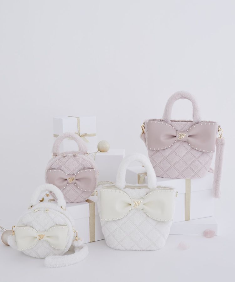 Maison de FLEUR「フェイクファーパールリボントートバッグ」|ハンドバッグ|