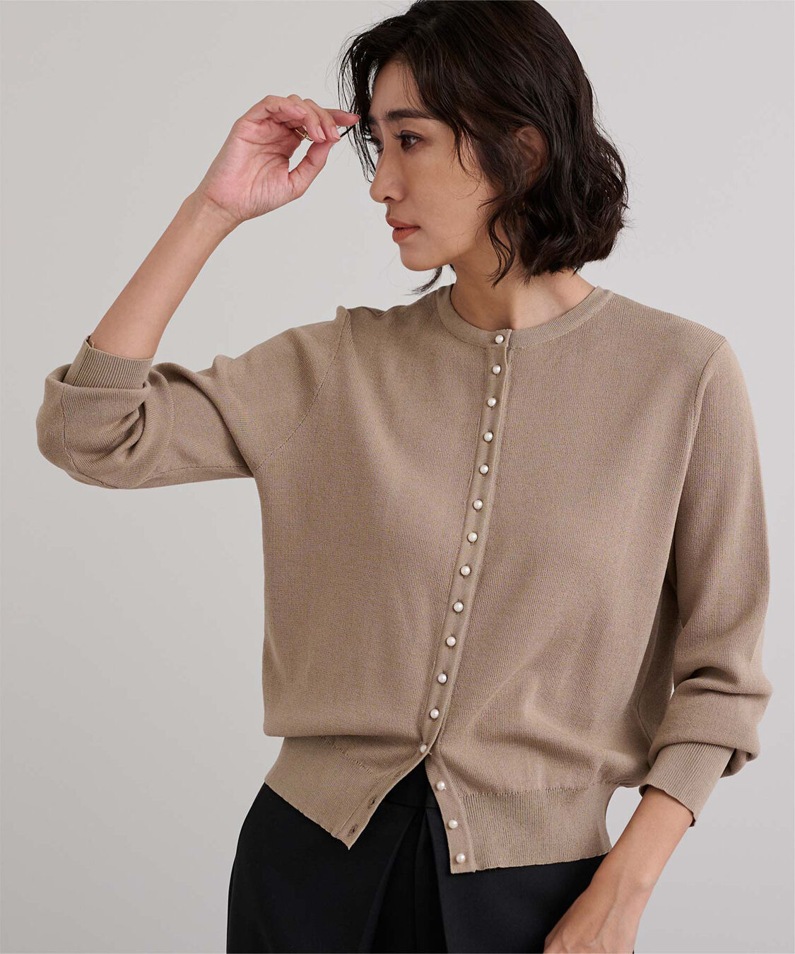 ur's「2wayパール釦ニットカーディガン」|ニット・セーター|