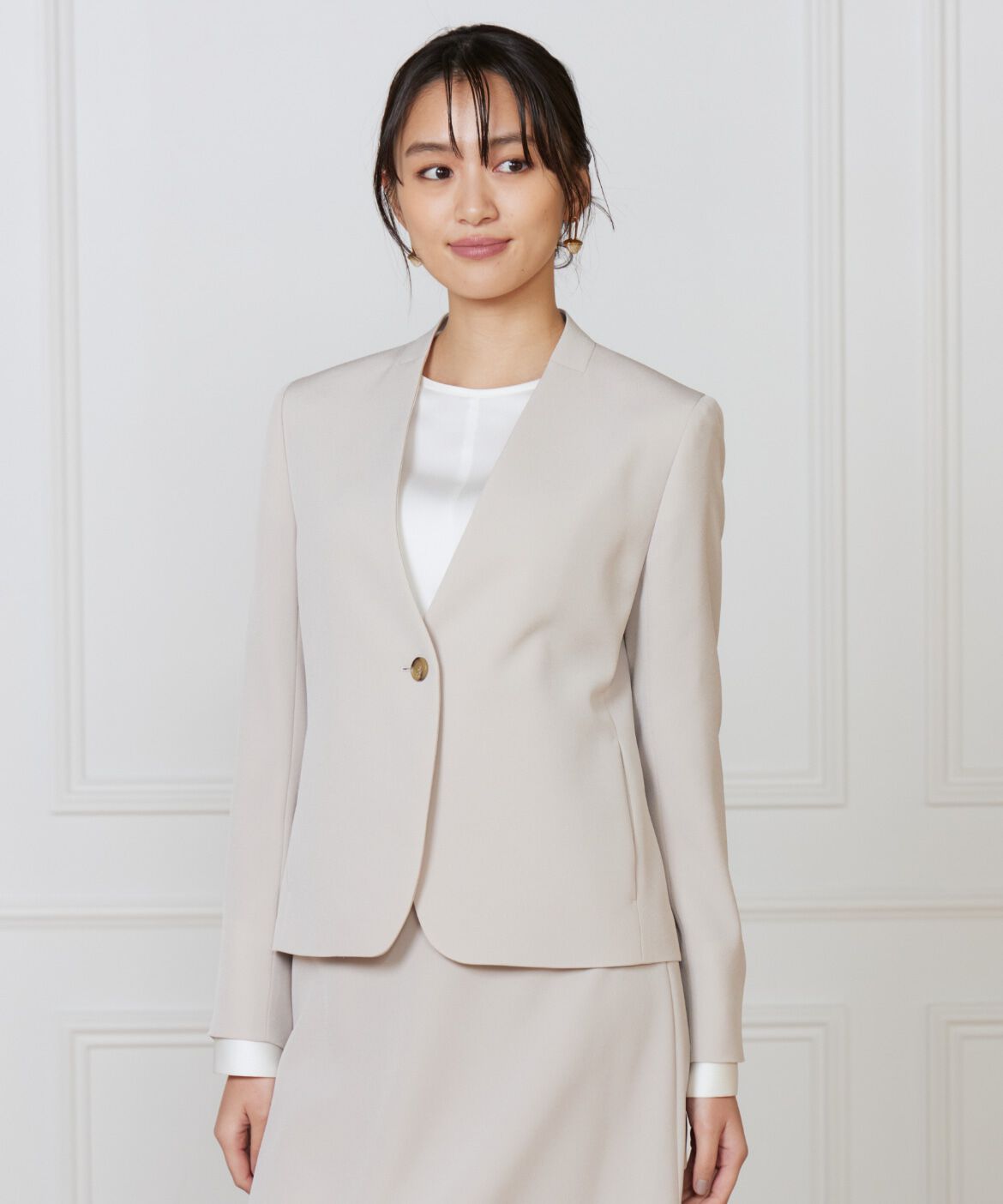 INED「カラーレスジャケット」|ノーカラージャケット|グレーベージ 3