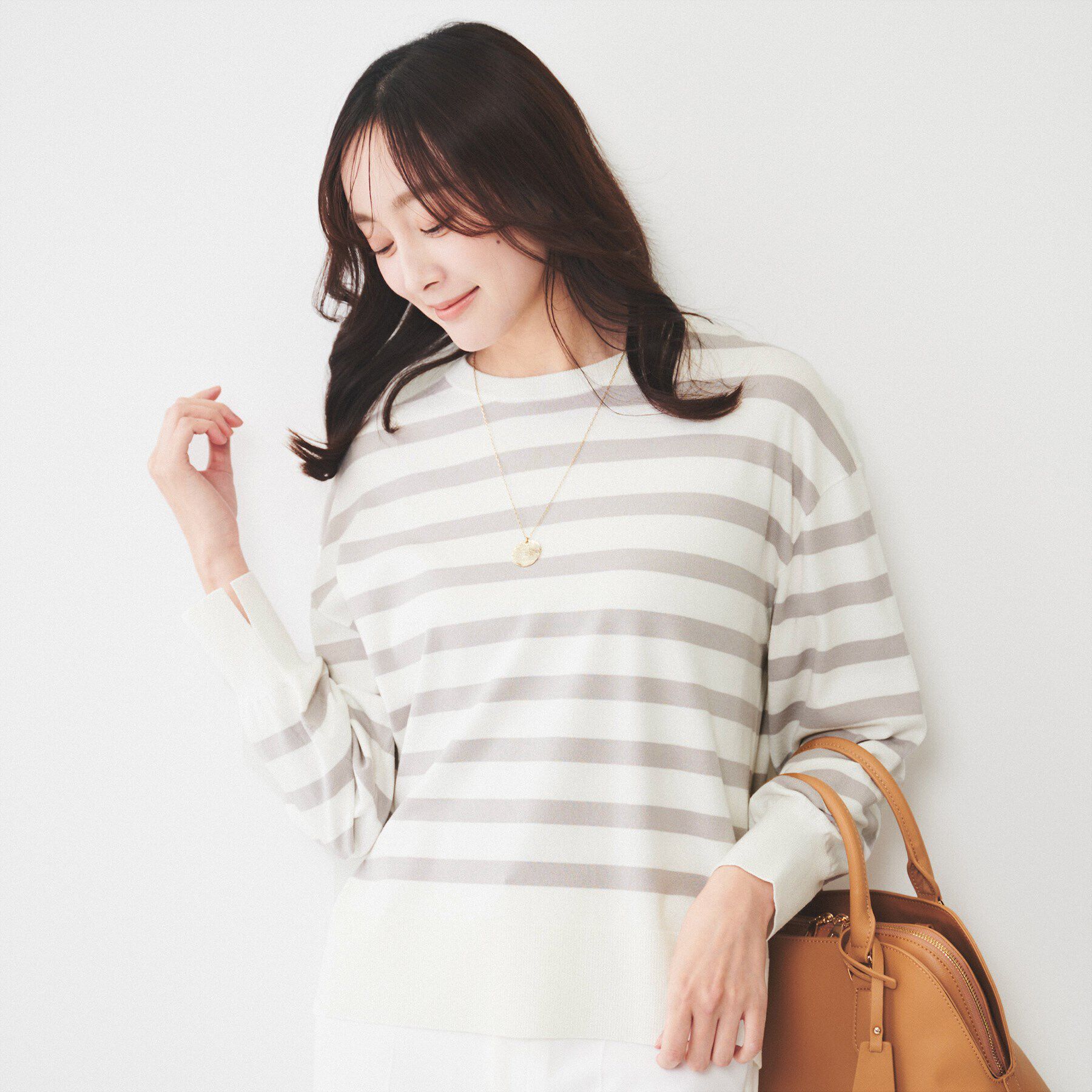 UNTITLED「【洗える/オンオフ使える】袖リブスリットストレッチニット」|ニット・セーター|グレー(312)