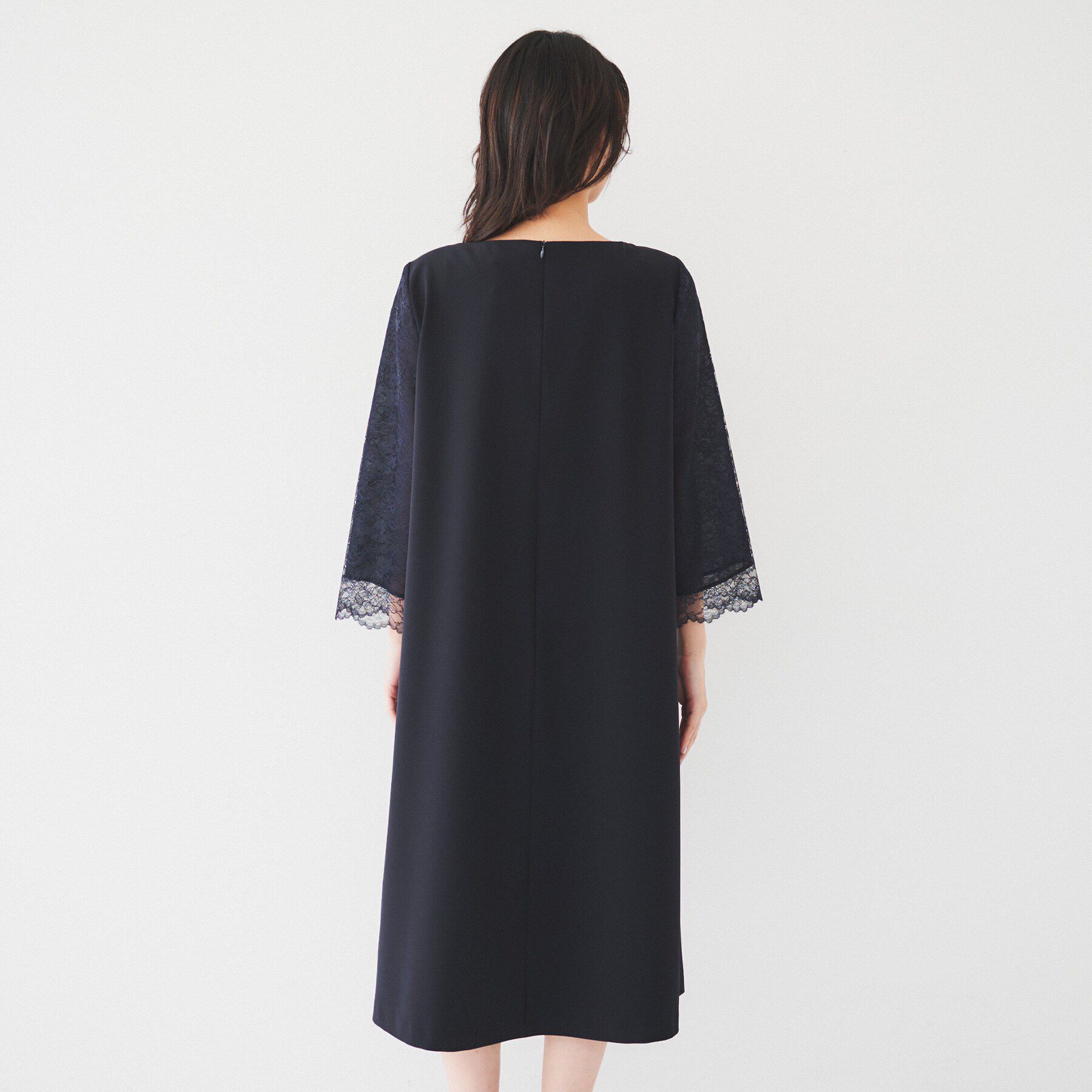 UNTITLED「【フォーマルドレス/セレモニー/オケージョン】袖レース サックワンピース」|ワンピース|