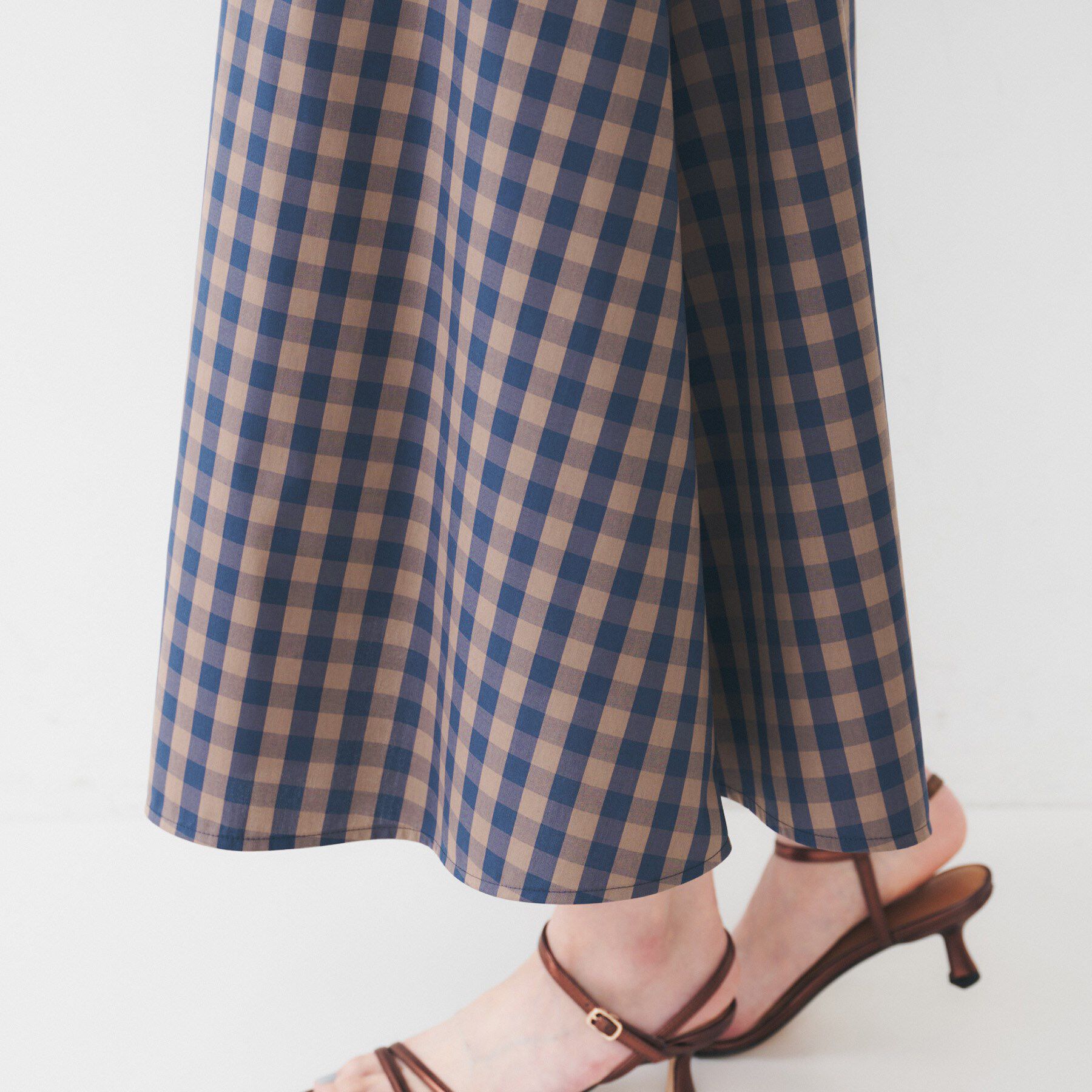 UNTITLED「【後ろウエストゴム/洗える】ギンガムチェックAラインスカート」|スカート|