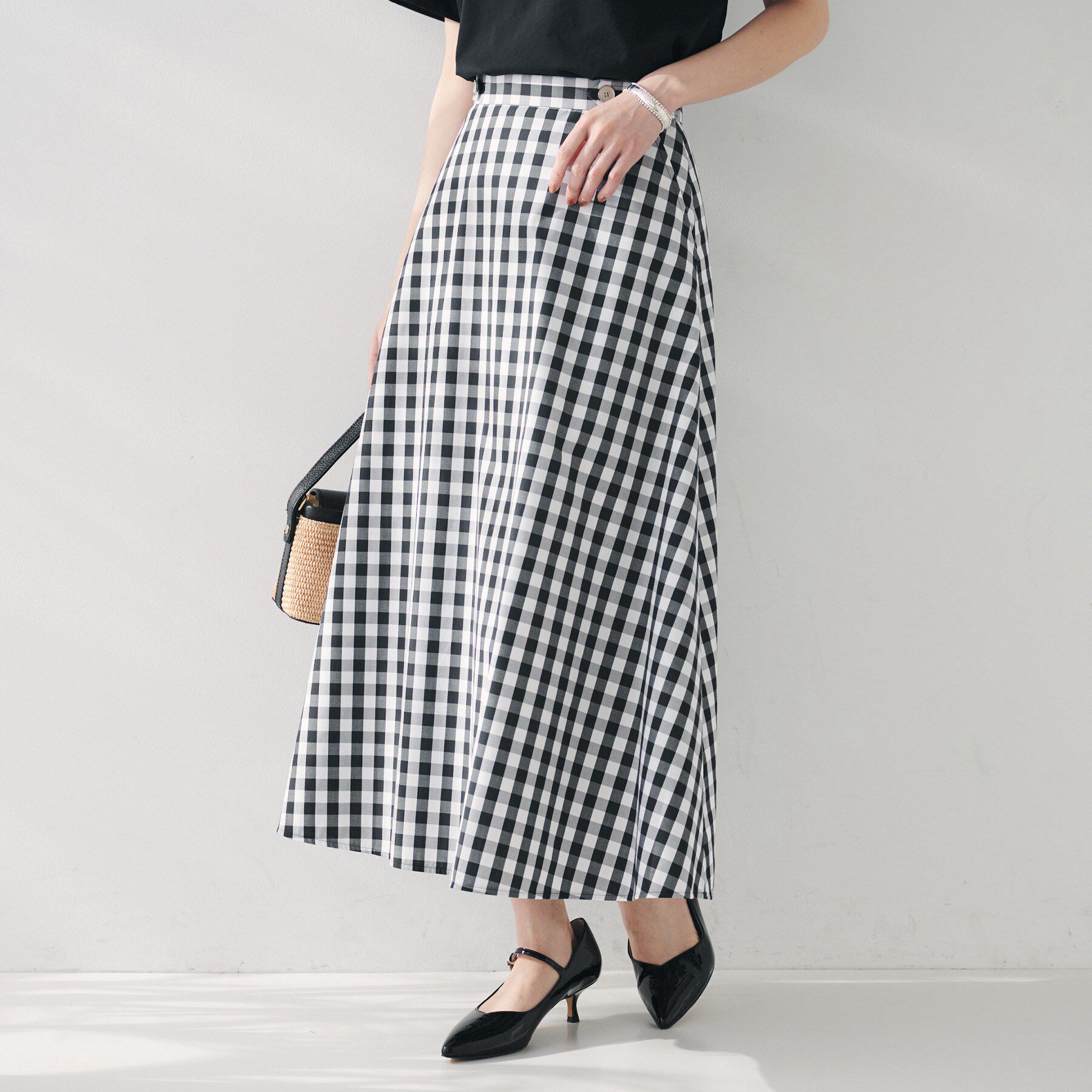 UNTITLED「【後ろウエストゴム/洗える】ギンガムチェックAラインスカート」|スカート|