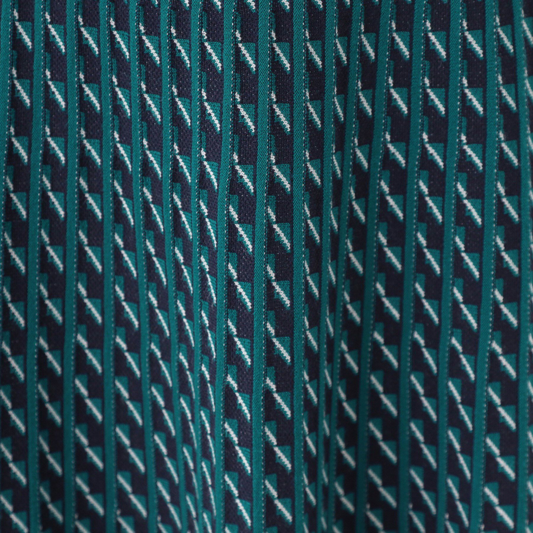 Reflect「【WEB先行カラーあり／セットアップ可】幾何調柄ニットスカート」|スカート|