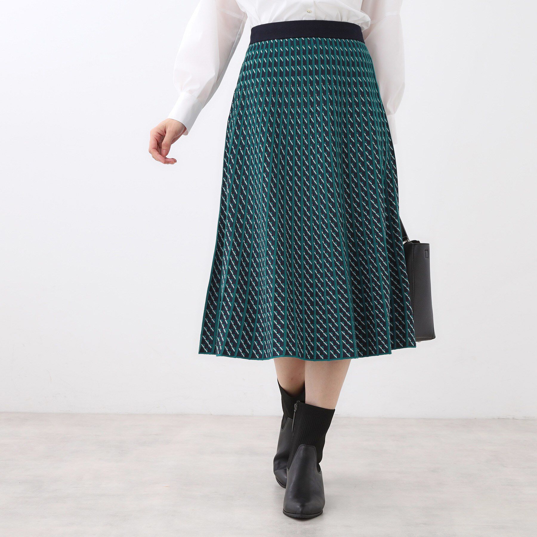 Reflect「【WEB先行カラーあり／セットアップ可】幾何調柄ニットスカート」|スカート|ブルーグリーン(49