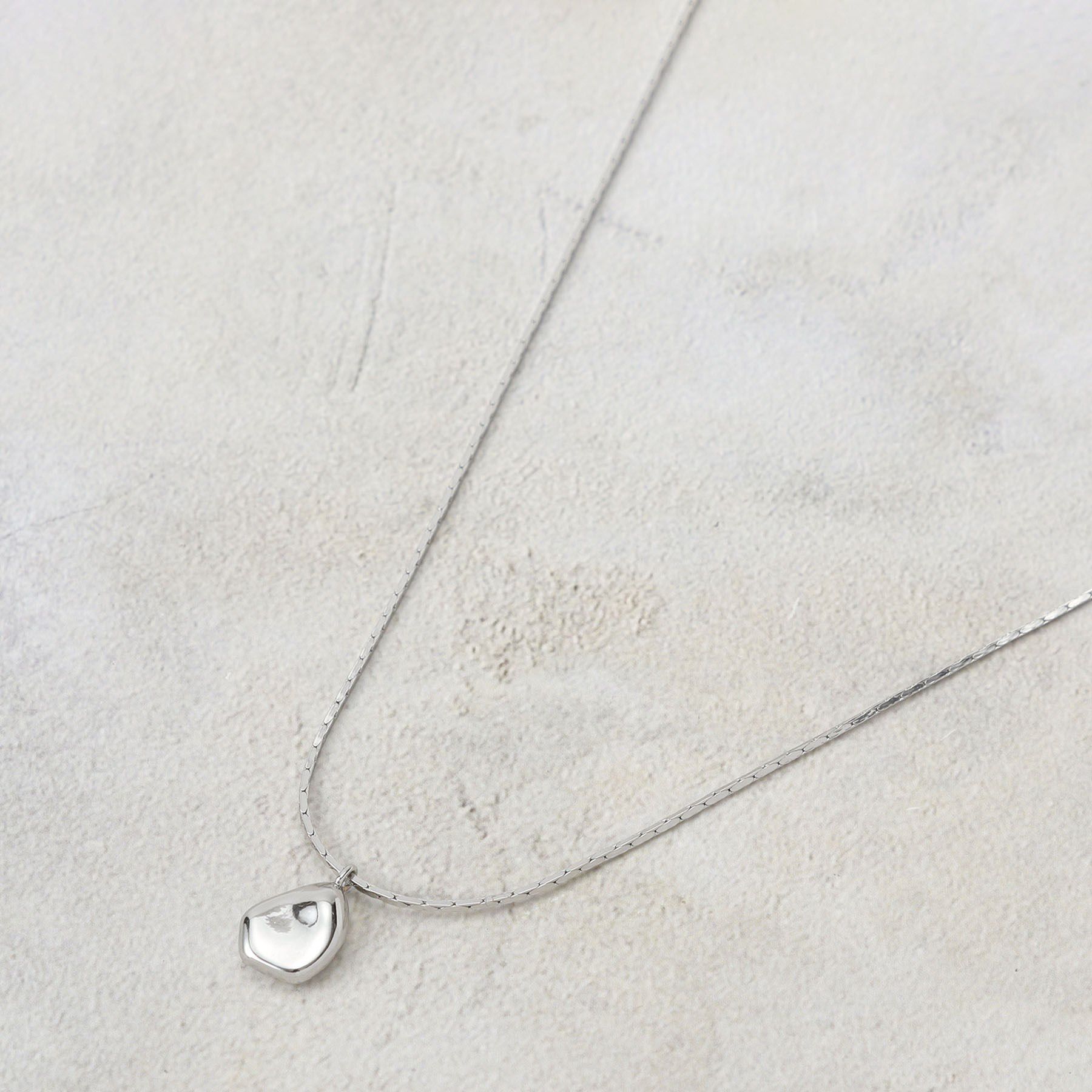 grove「メタルストーンショートネックレス」|ネックレス|シルバー(006)