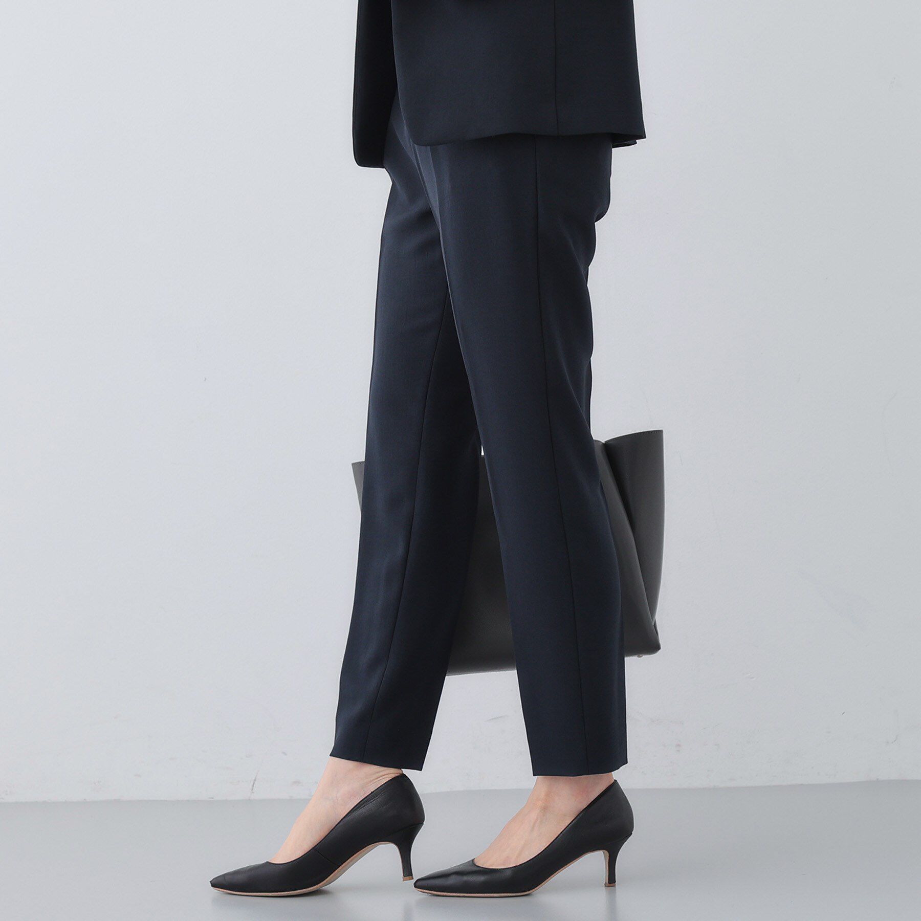 INDIVI「【定番スーツ／UVケア／洗える】ウール調タックテーパードパンツ」|スーツ|
