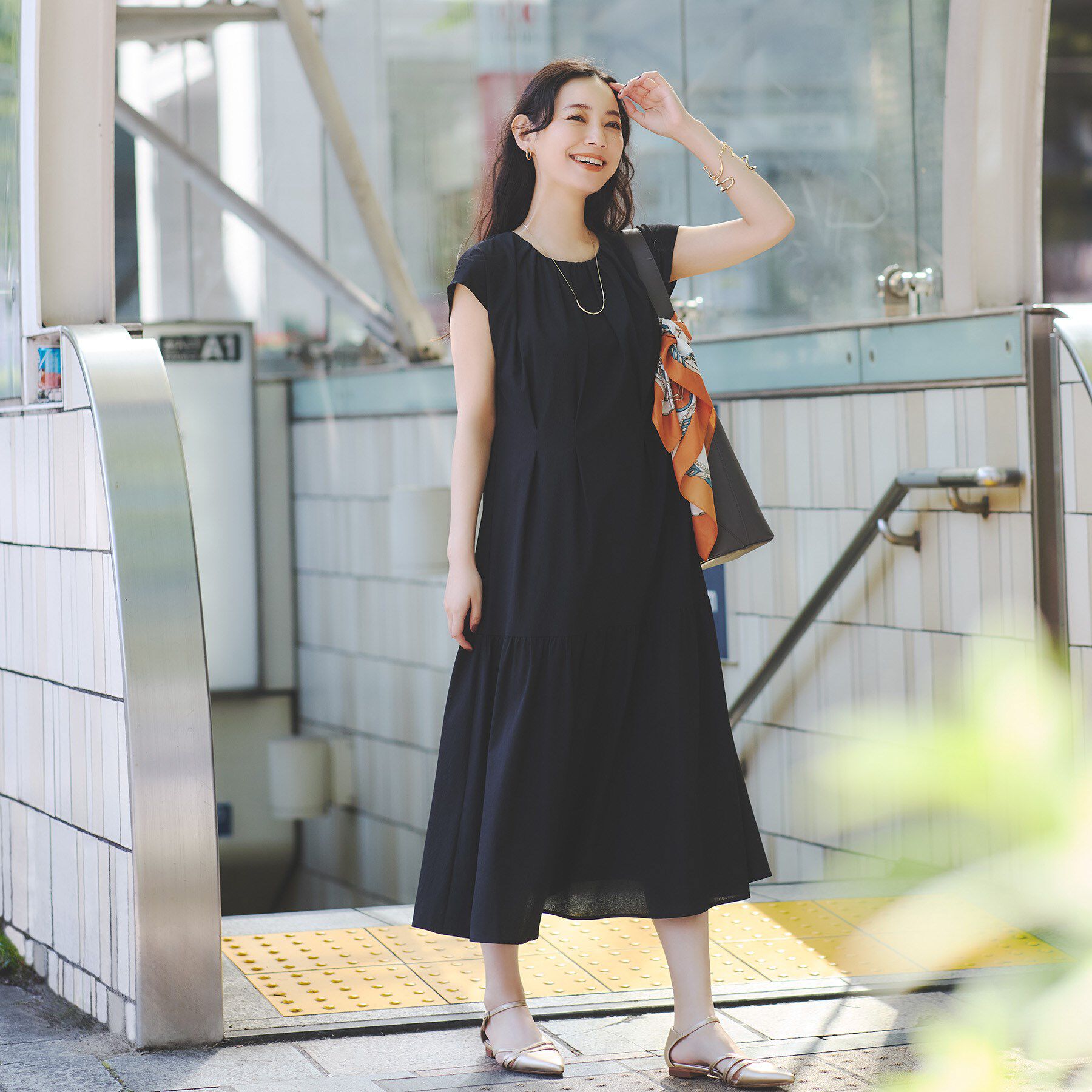 INDIVI「【1枚でコーデ完成！】タックワンピース」|ワンピース|ブラック(019)