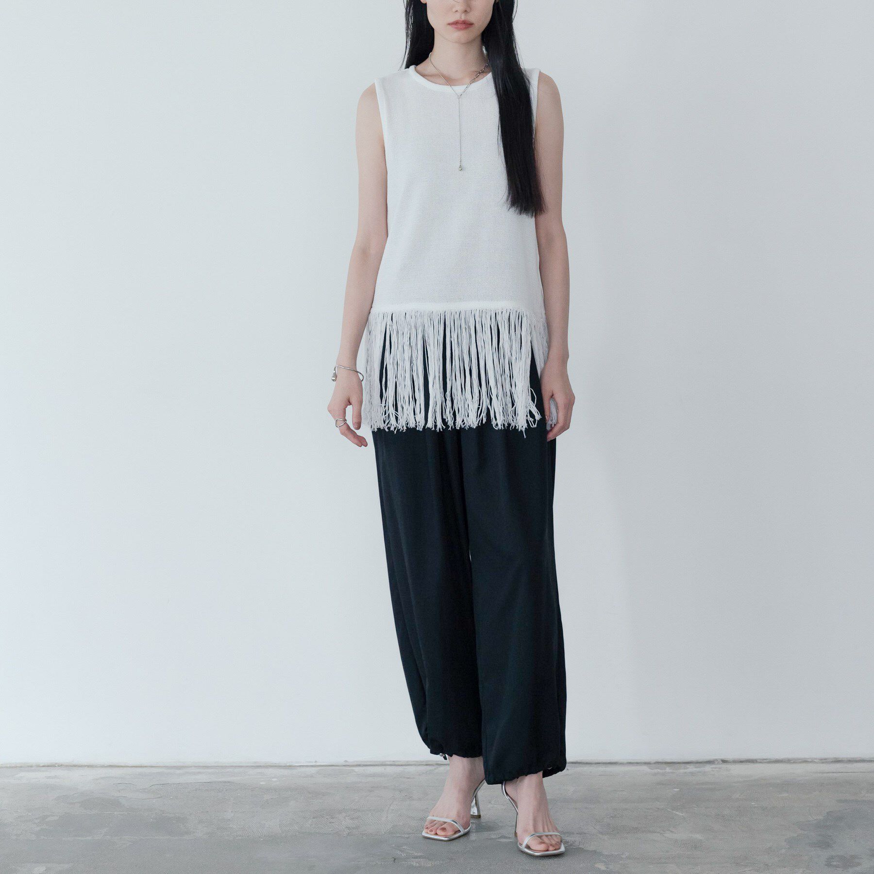 GALLEST「スリーブレスフリンジニット」|ニット・セーター|