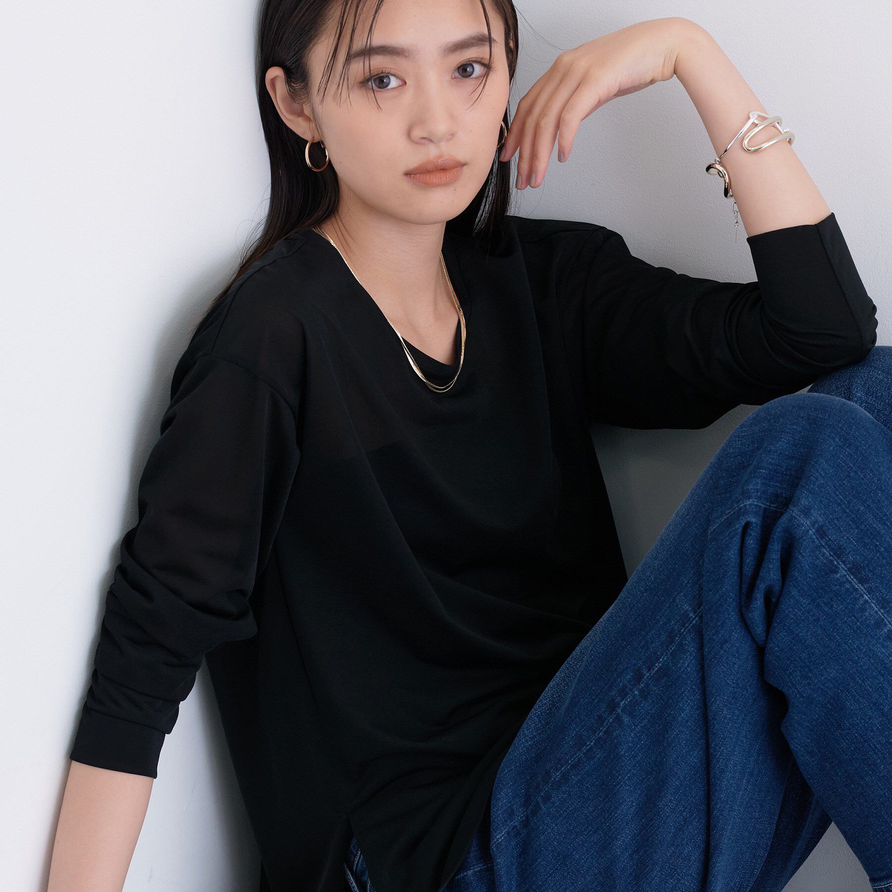 INDIVI「ストレッチシアーロングTシャツ」|Tシャツ・カットソー|ブラック(019)