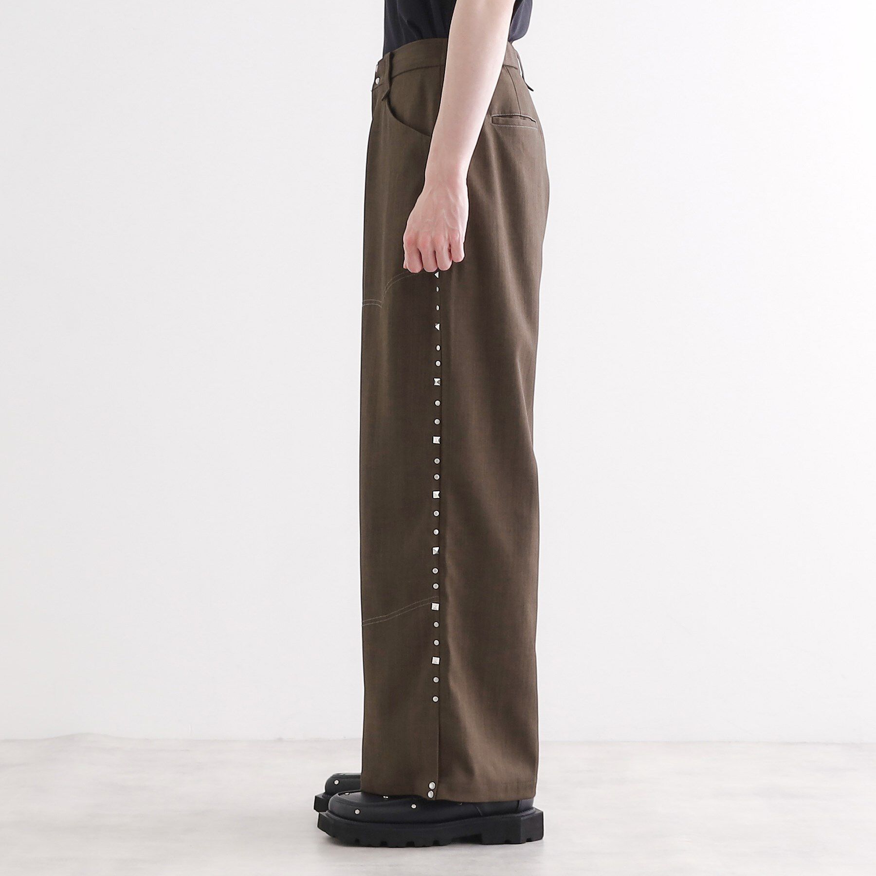 tk.TAKEO KIKUCHI「スタッズスラックス」|その他|