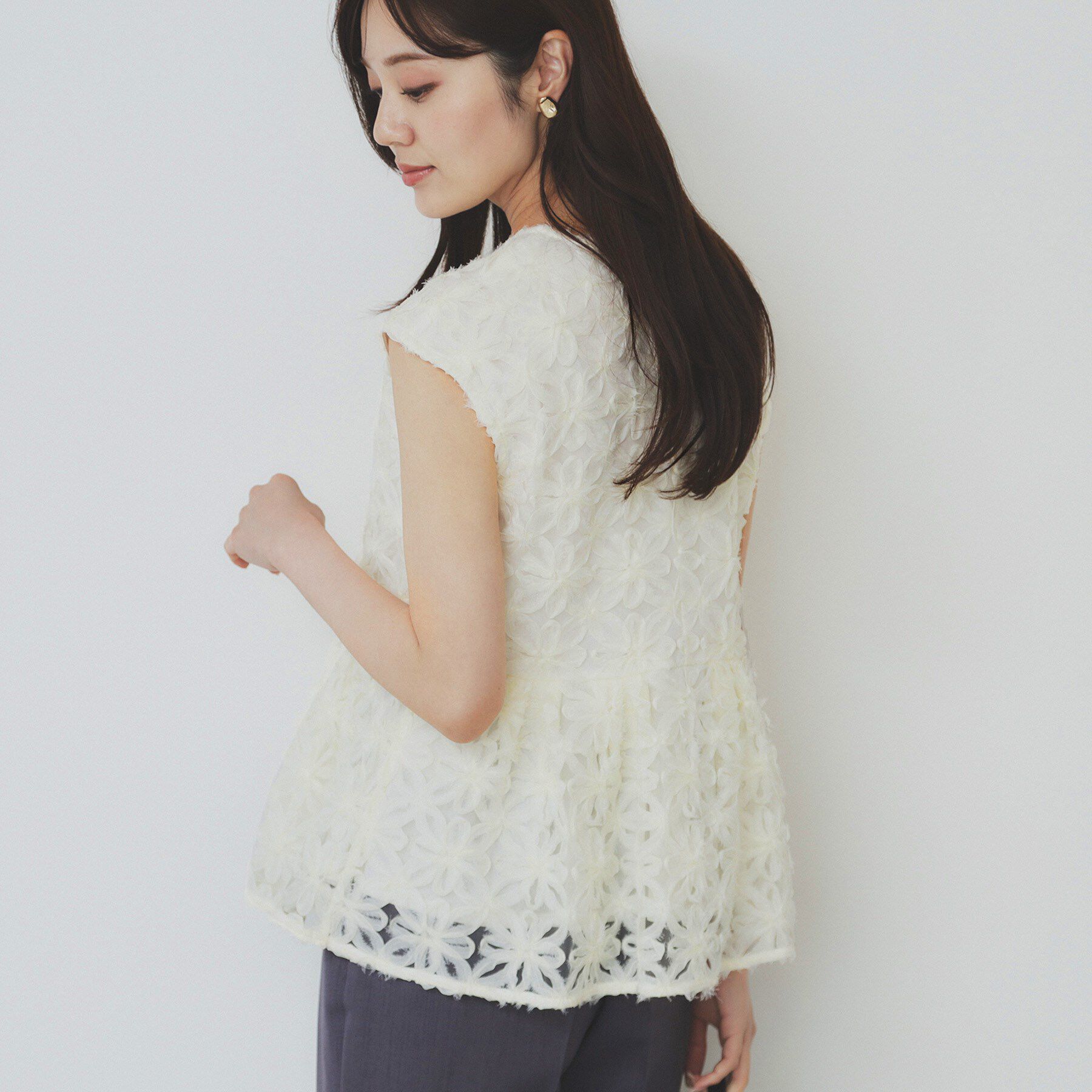 index「フラワーチュール刺繍ペプラムブラウス【洗える】」|シャツ・ブラウス|
