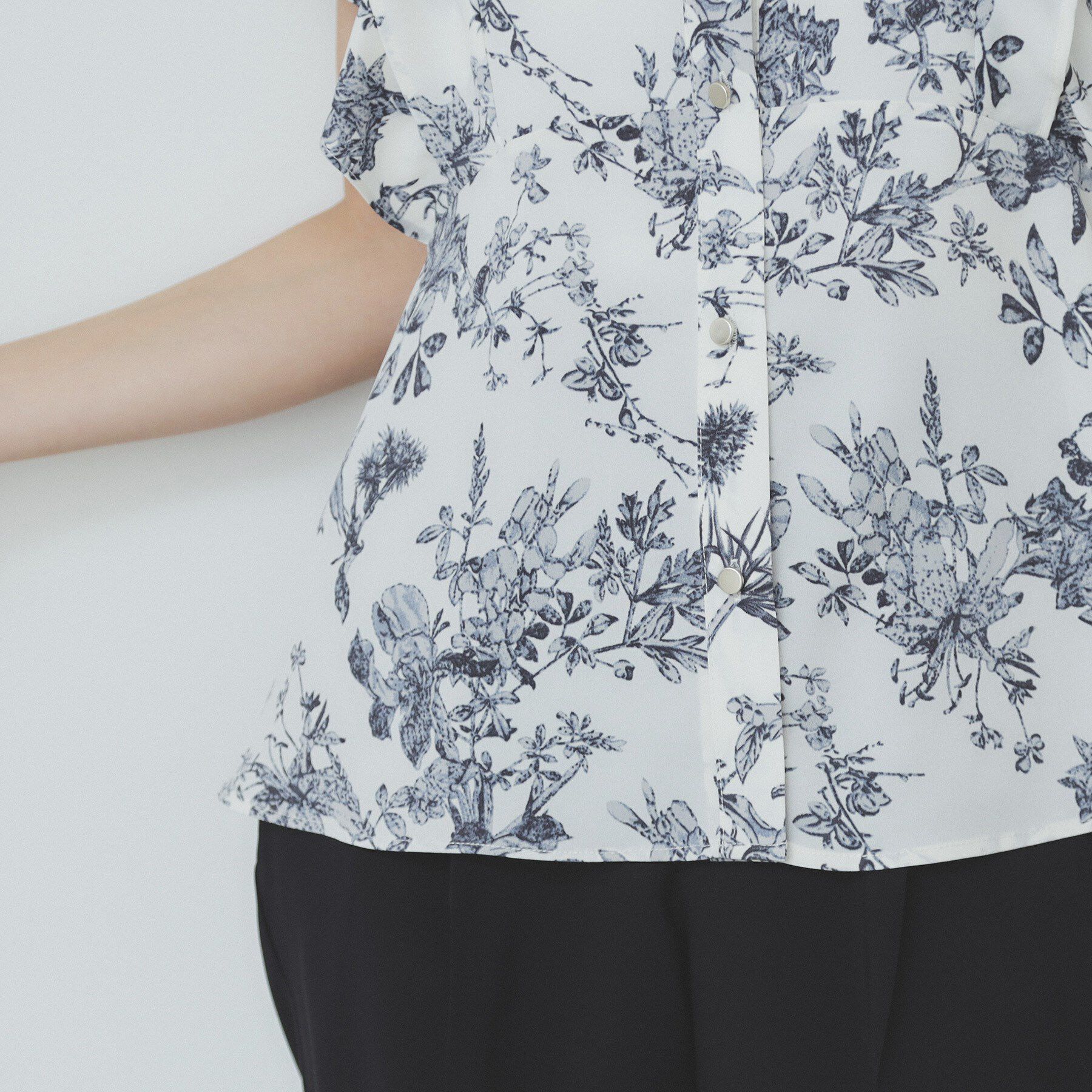 index「ダブルフリルバンドカラーブラウス【洗濯機洗い可/イージーアイロン/防シワ】」|シャツ・ブラウス|