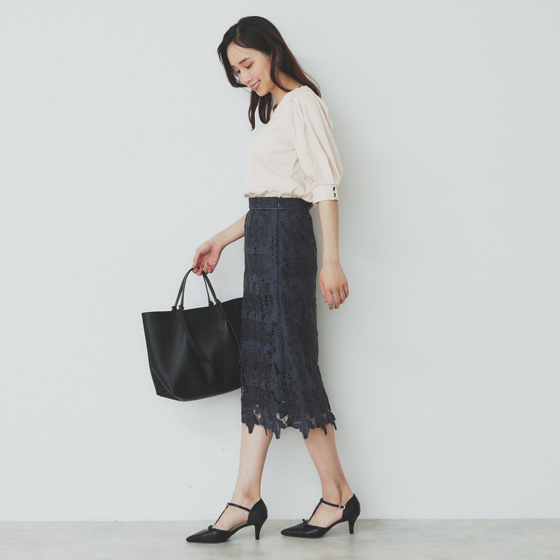 index「《5色展開》Vネックタックパフスリーブトップス【洗濯機洗い可/UVケア/接触冷感】」|Tシャツ・カットソー|