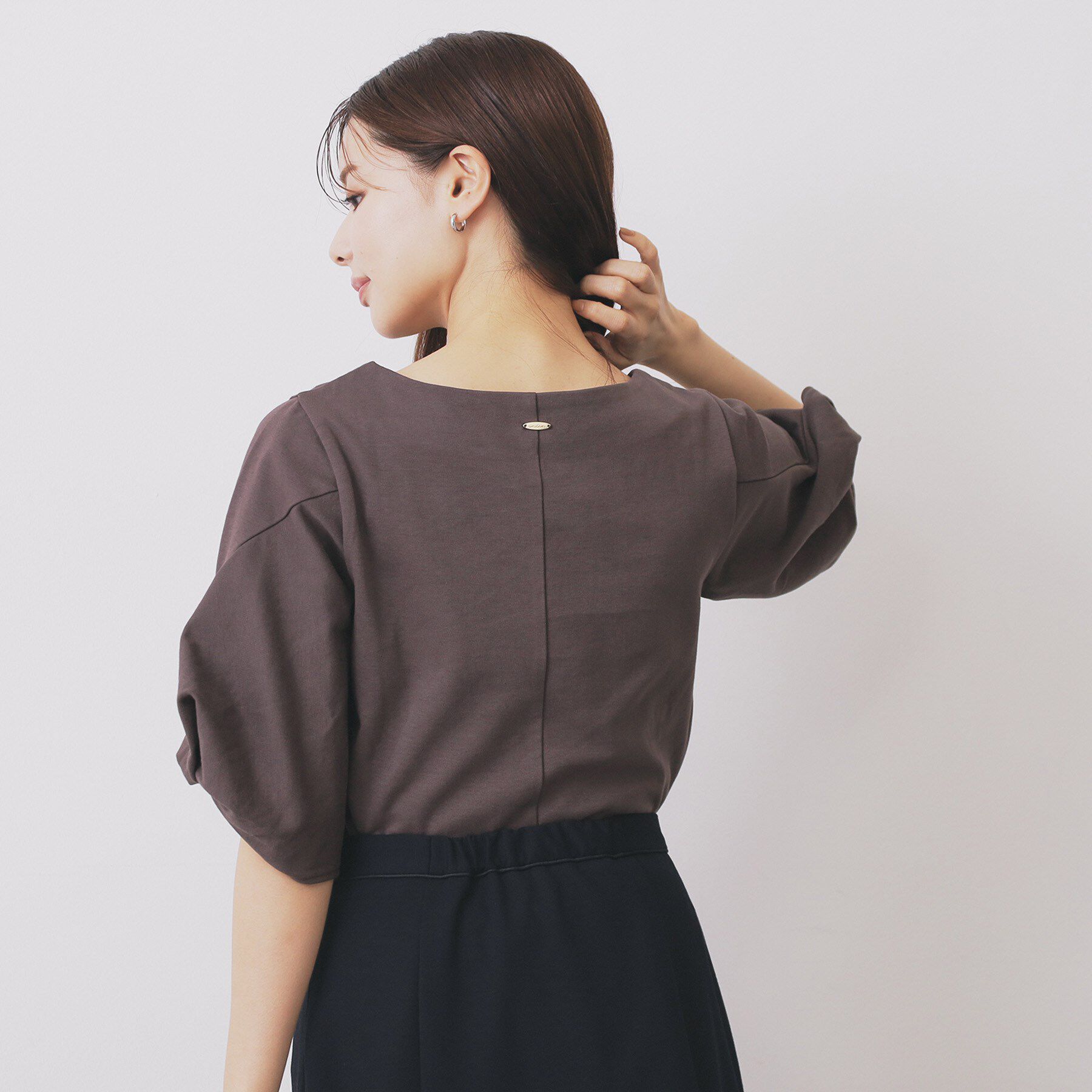 index「パフスリーブツイストタックトップス【洗濯機可/接触冷感/UVケア】」|Tシャツ・カットソー|