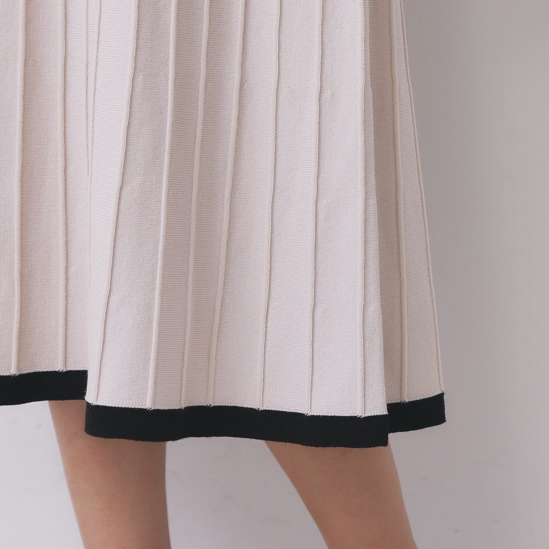 index「バイカラードッキング風ニットワンピース【洗濯機OK/抗ピル】」|ワンピース|