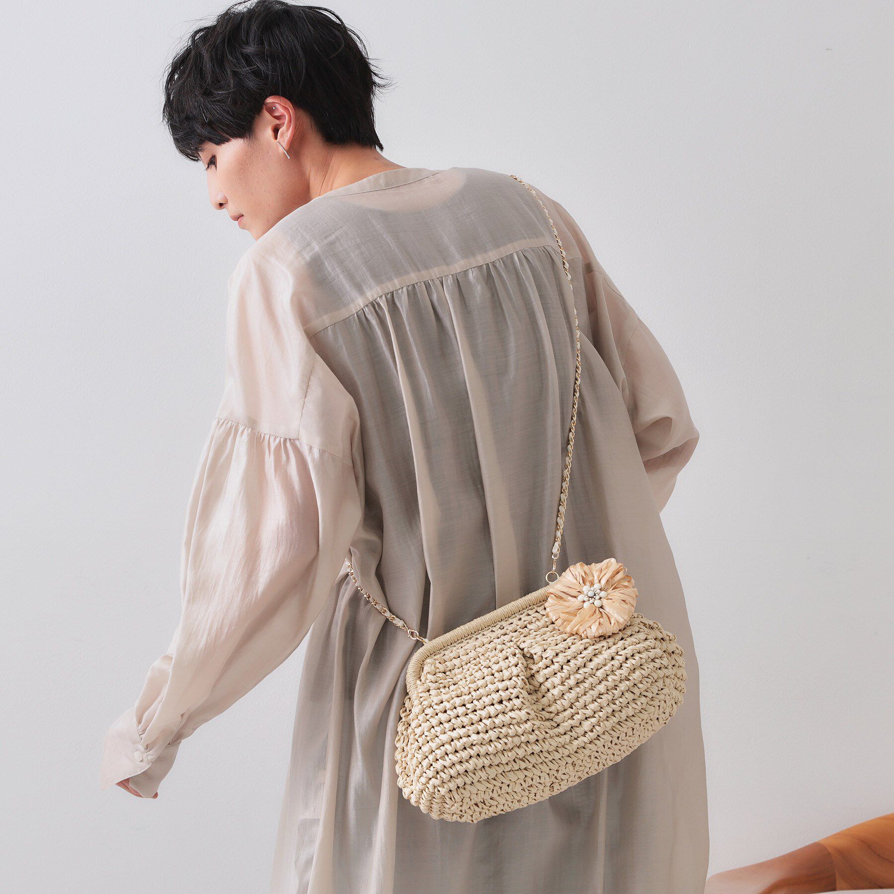 OPAQUE.CLIP「【3WAY】フラワークリップ付きがま口ペーパーショルダーバッグ」|ショルダー・メッセンジャー|アイボリー(004)