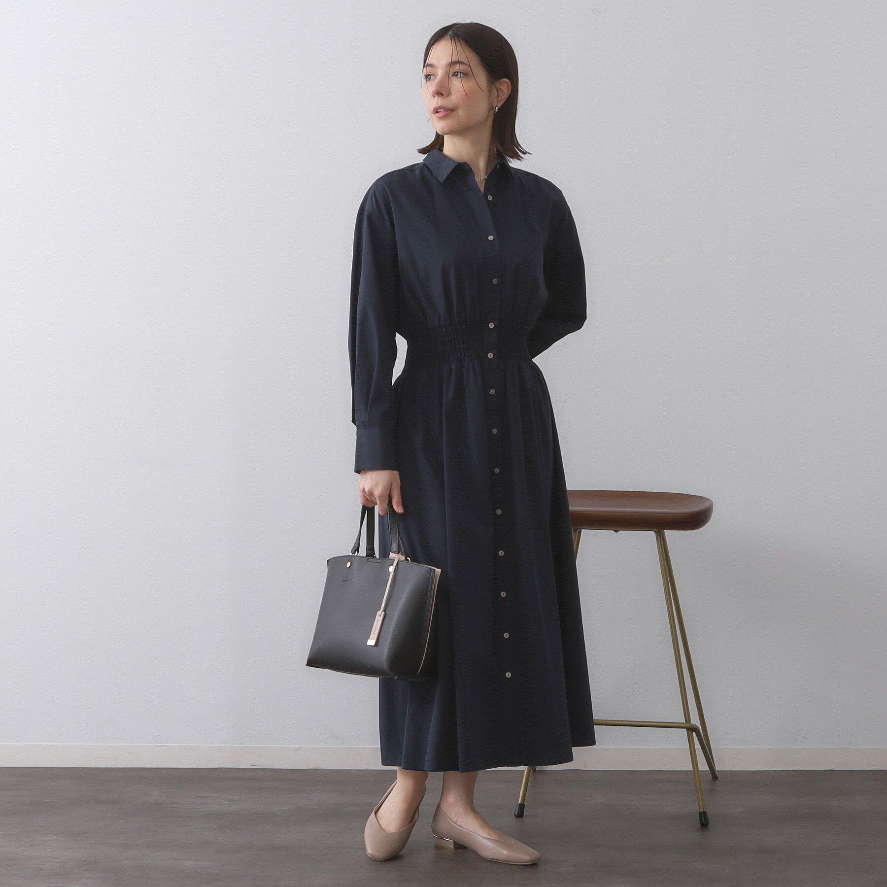 OPAQUE.CLIP「シャーリングフィット＆フレアシャツワンピース【洗濯機洗い可】」|ワンピース|ネイビー(094)