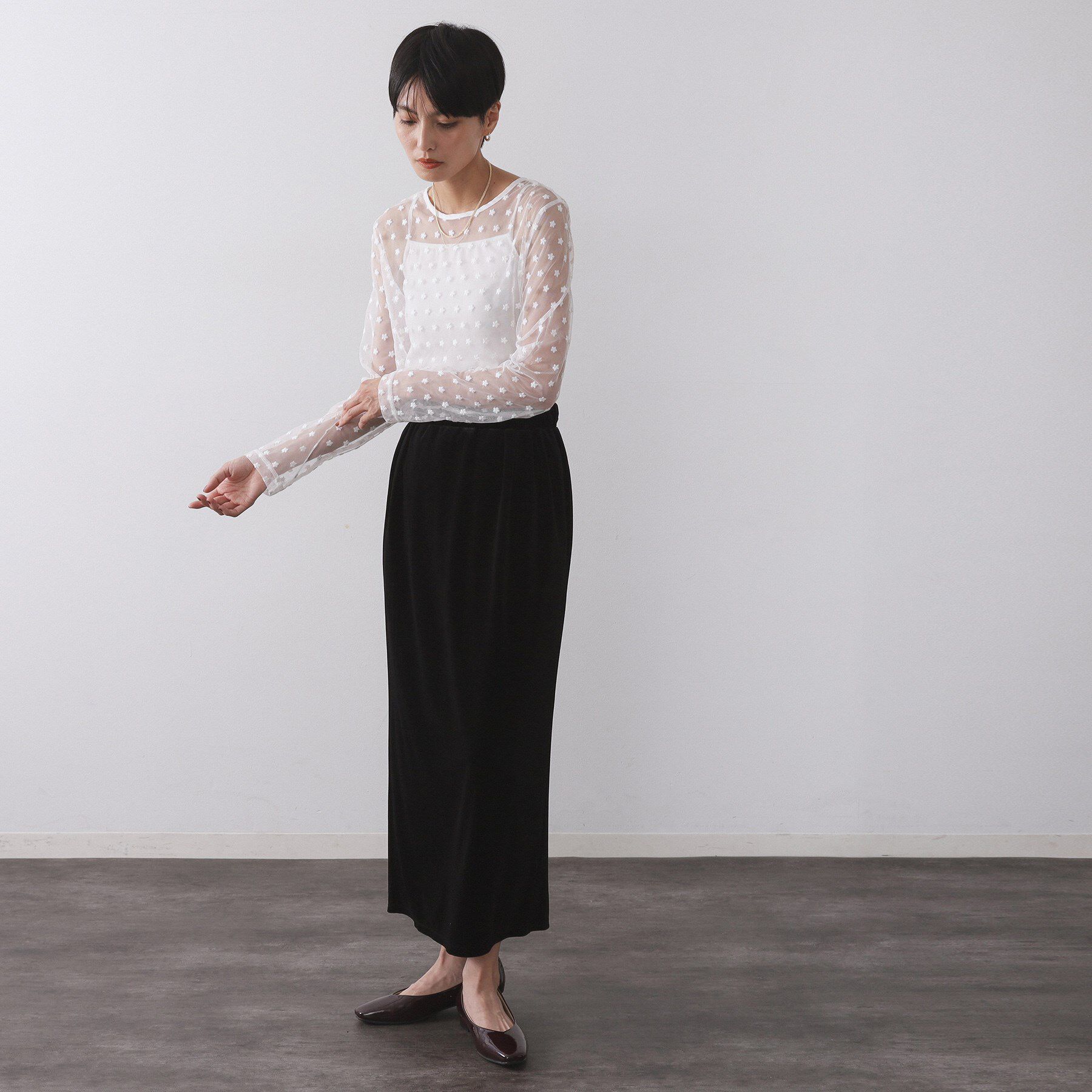 OPAQUE.CLIP「チュールフラワー刺繍シアートップス【洗濯機OK】」|Tシャツ・カットソー|