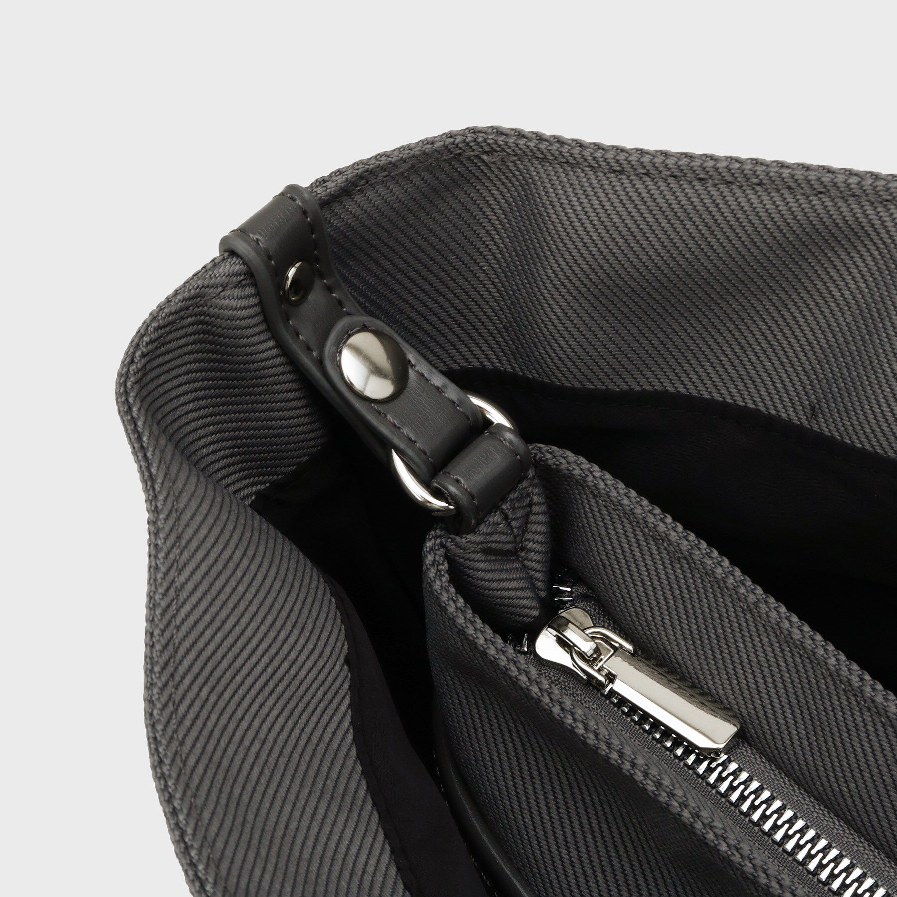 OPAQUE.CLIP「【マルチWAY】ミニショルダーとしても使える！バッグインポーチ付きトートバッグ」|トートバッグ|