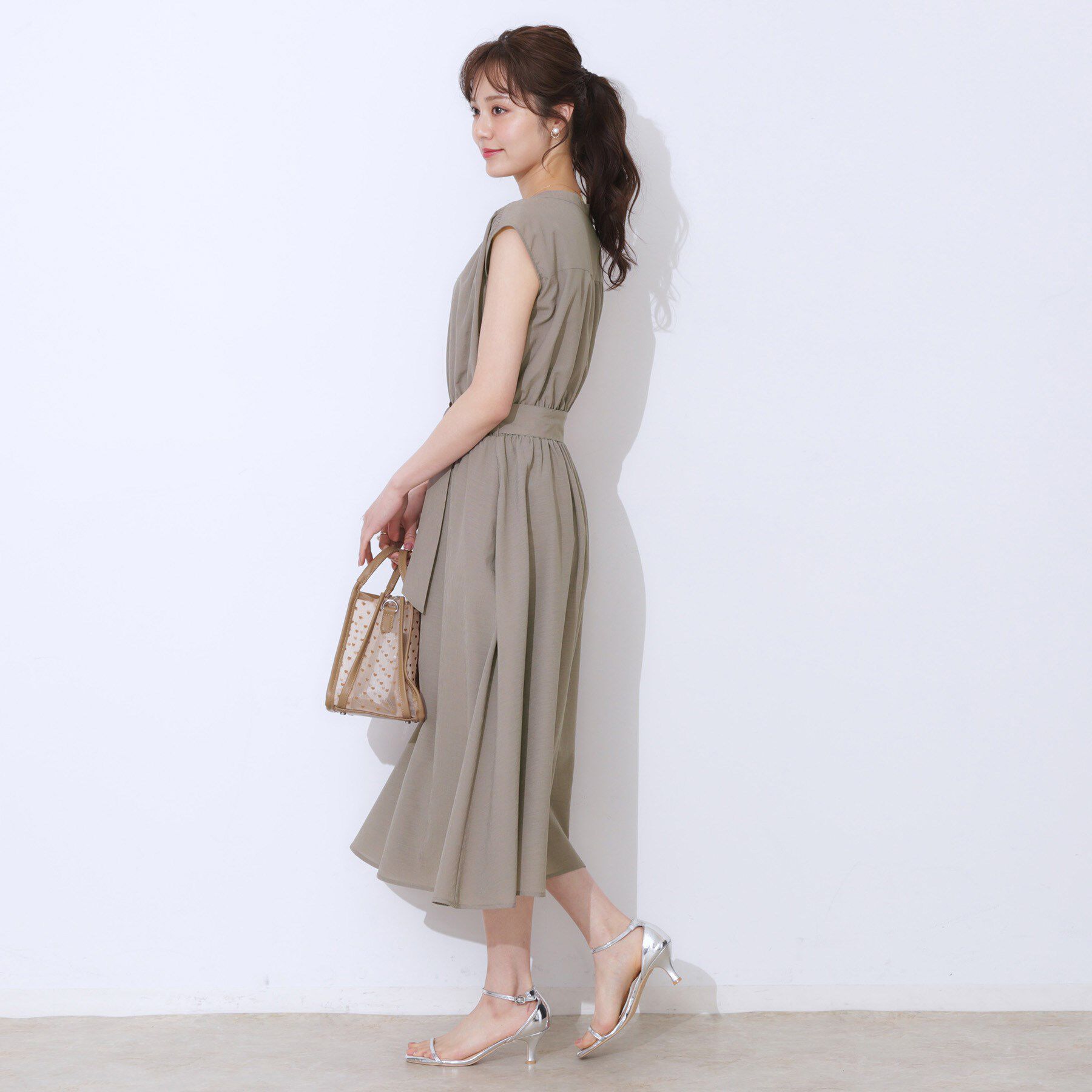 Couture broach「【ドライタッチ・しわになりにくい・通勤】麻調シャツワンピース」|ワンピース|