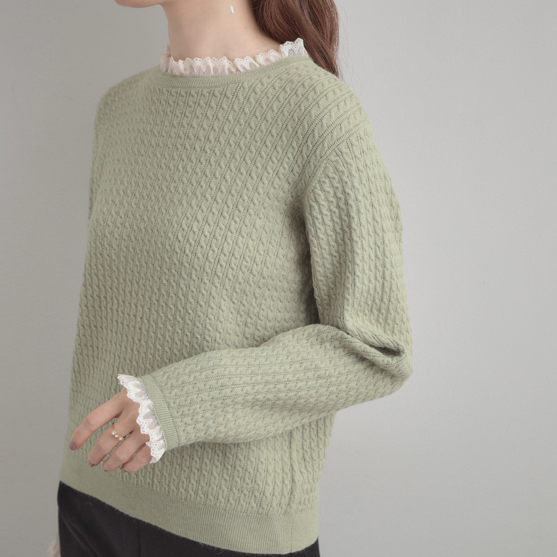 Couture broach「【大人上品・着映え】ケーブルレース バックリボンニット」|ニット・セーター|