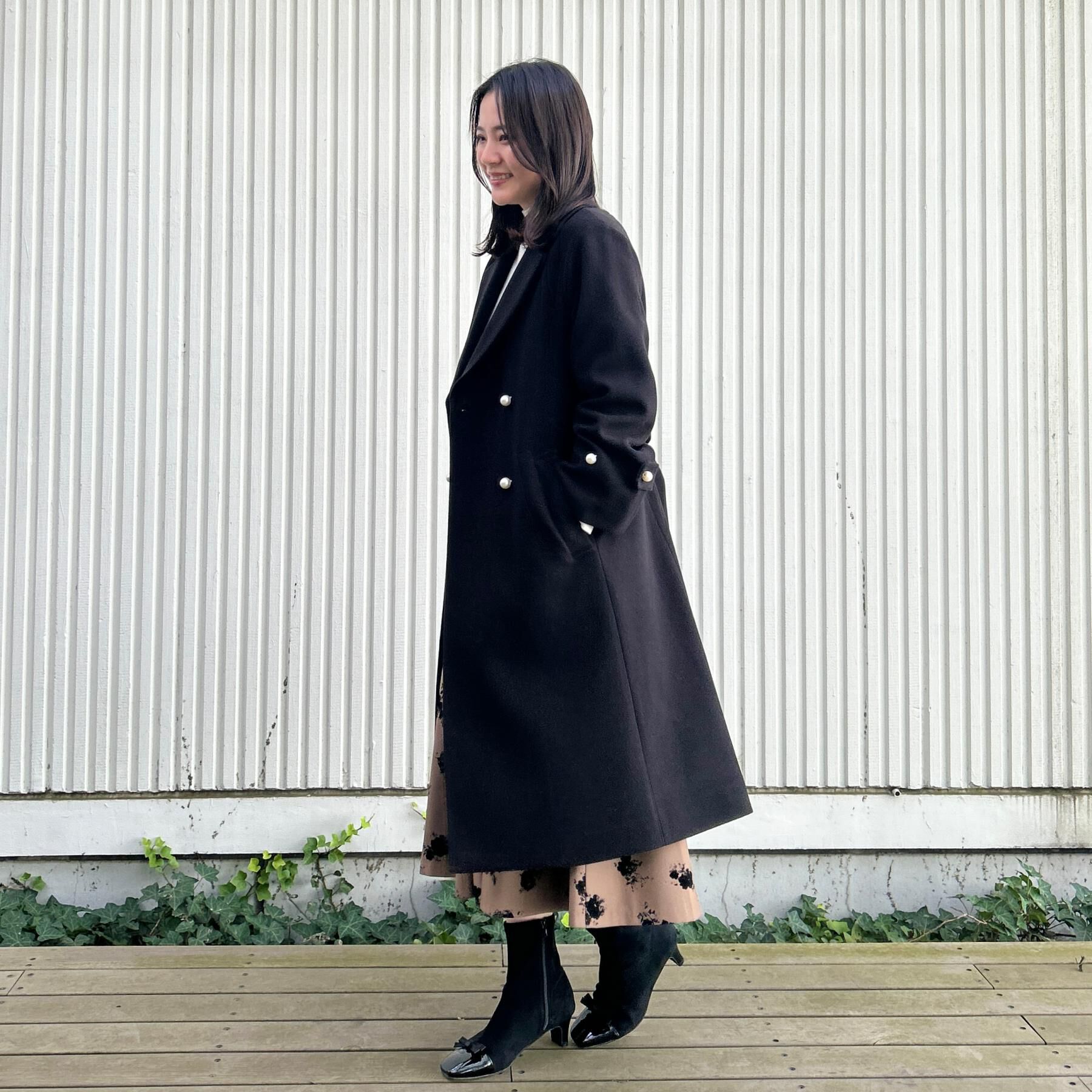 Couture broach「【大人上品・ベルト付き】パール調釦チェスターコート」|チェスターコート|