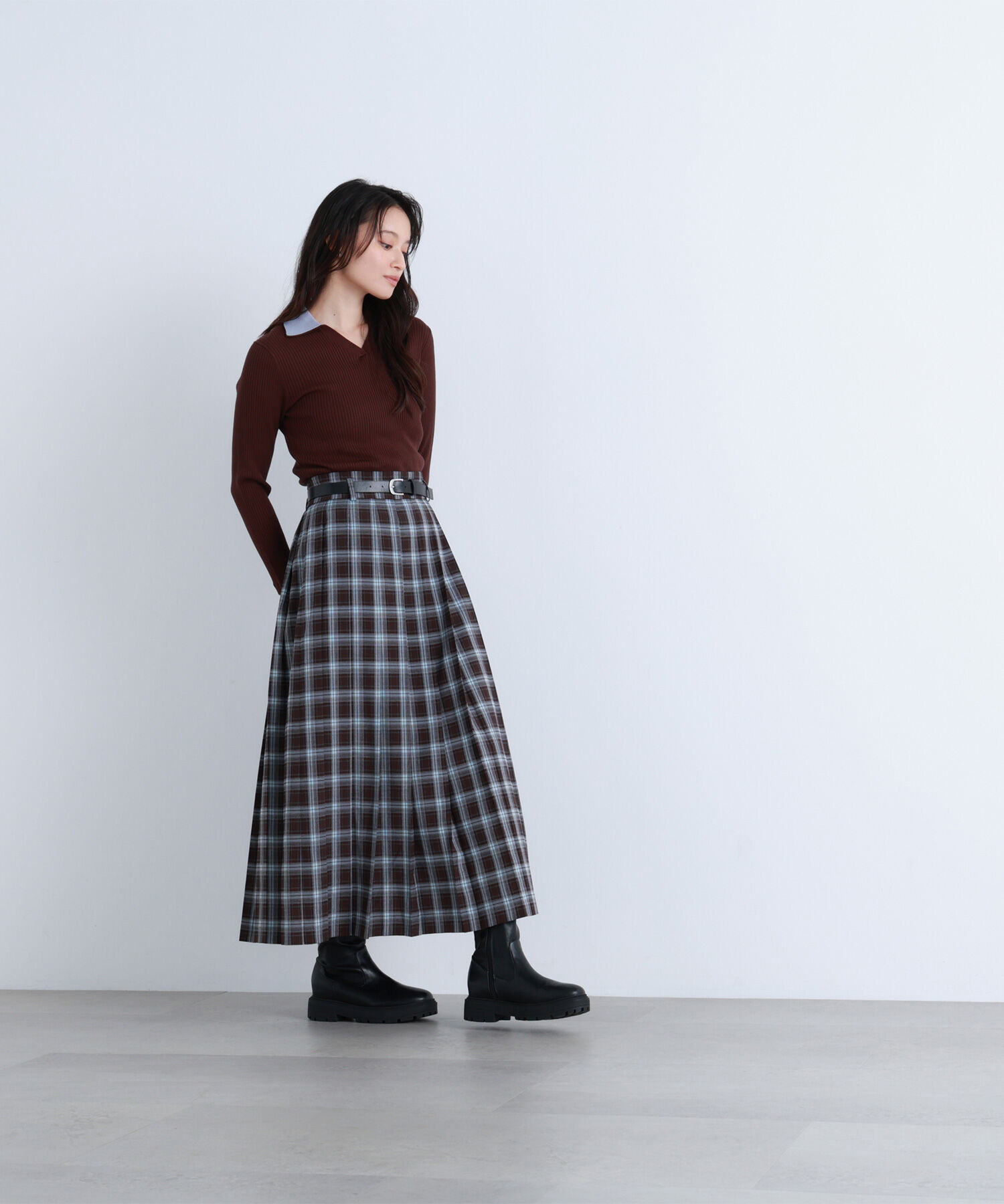  「ダブルカラーVネックリブニット」|ニット・セーター|