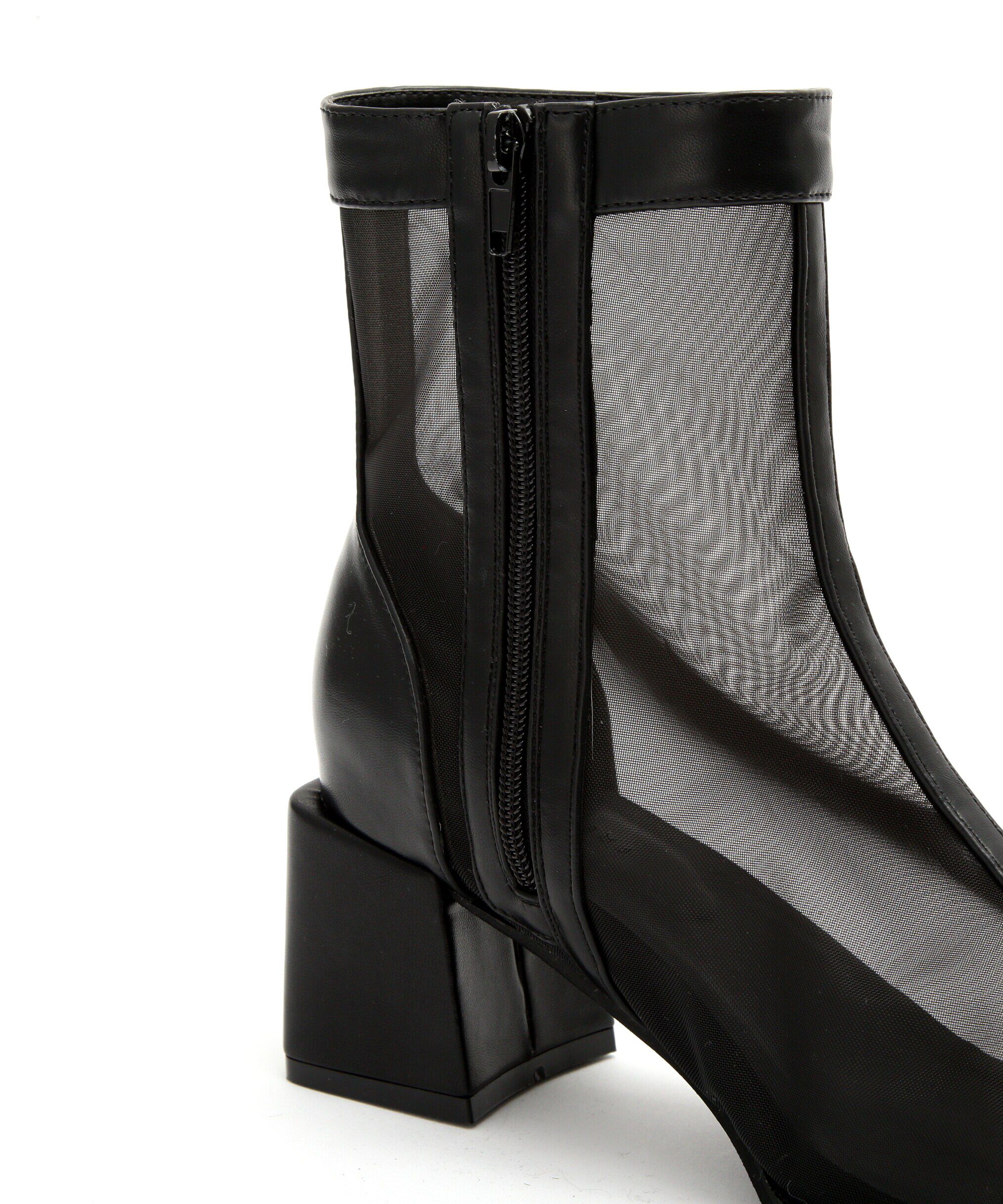  「オーバーヒールブーツ」|その他|