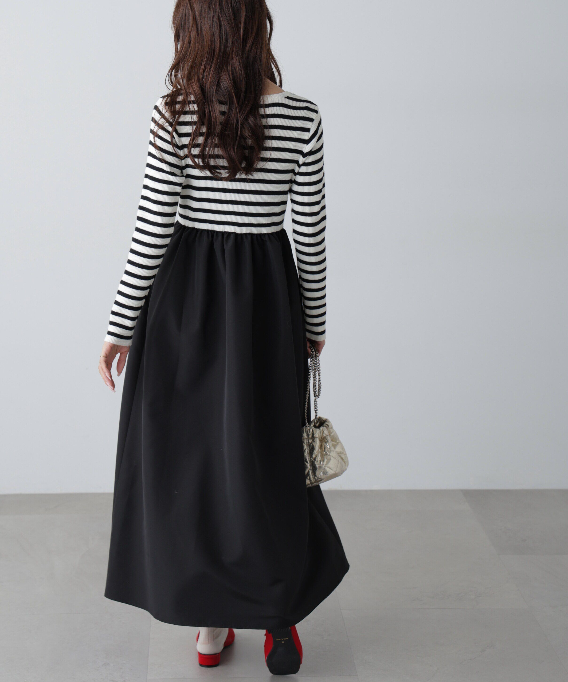  「布帛ドッキングクルーネックワンピース」|ワンピース|