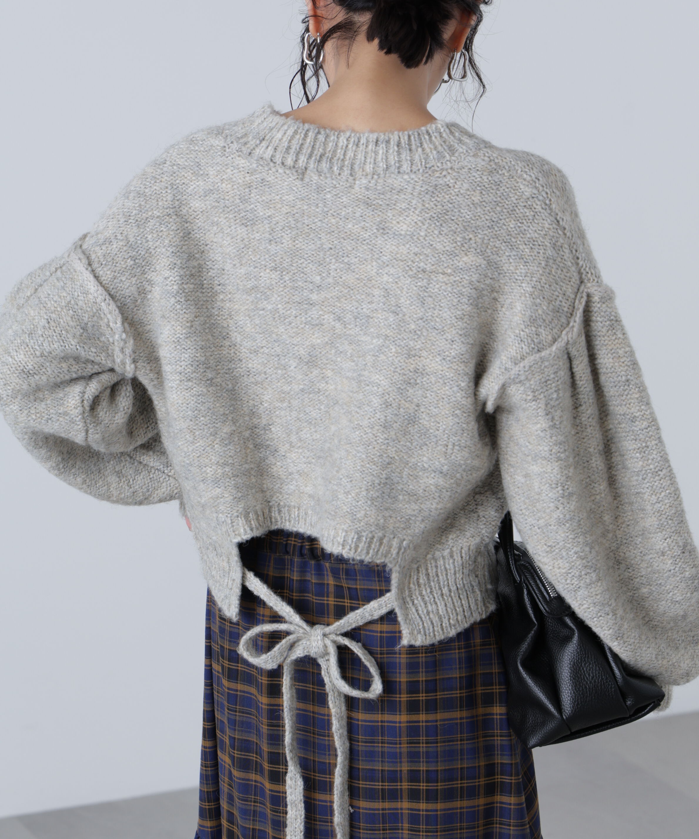  「バックリボンショート丈ニット」|ニット・セーター|