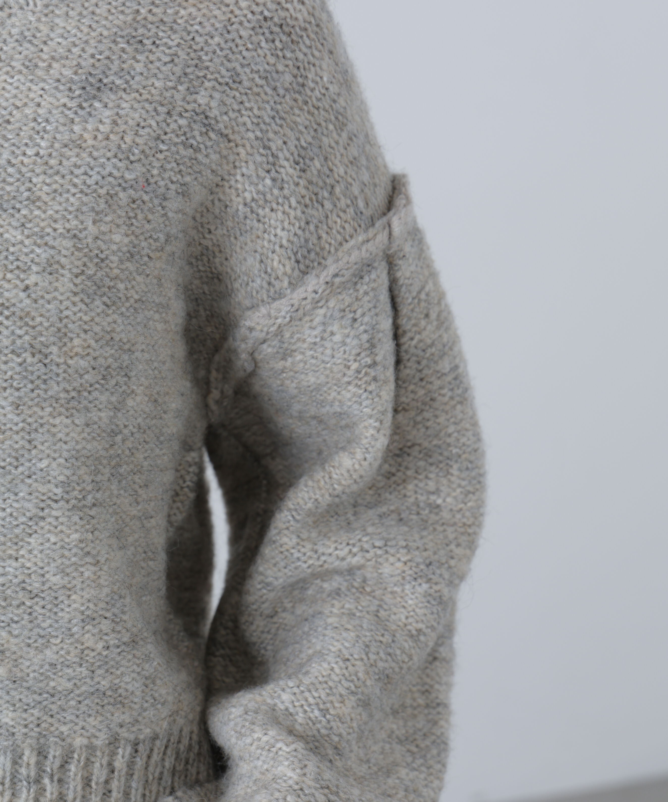  「バックリボンショート丈ニット」|ニット・セーター|