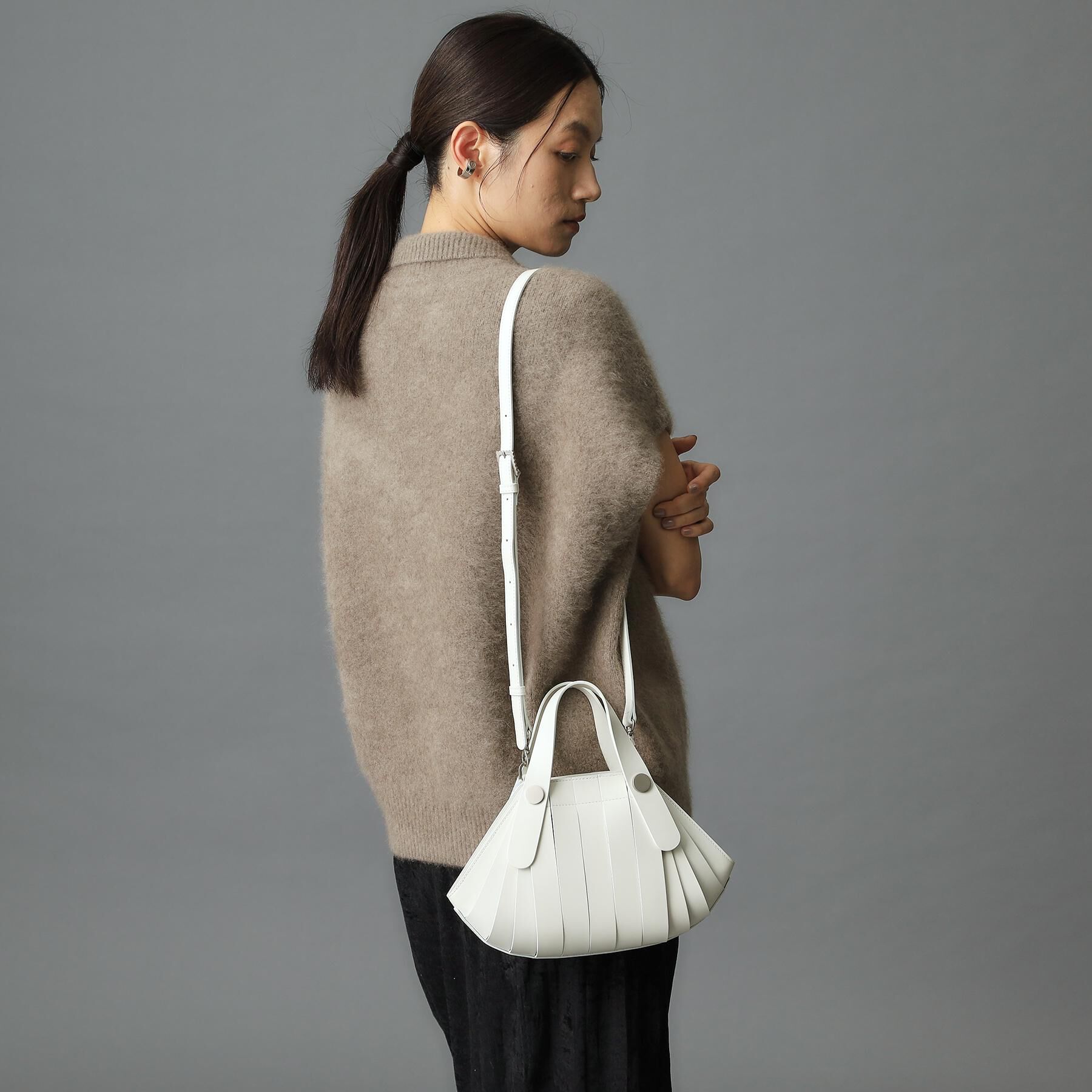 HIROKO HAYASHI「OSSO VIVO（オッソ ヴィーヴォ）2wayバッグ」|ショルダー・メッセンジャー|