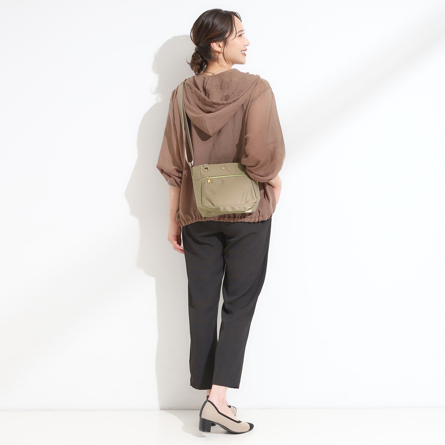 SHOO･LA･RUE「【撥水】フロントファスナーポケットショルダー」|ショルダー・メッセンジャー|