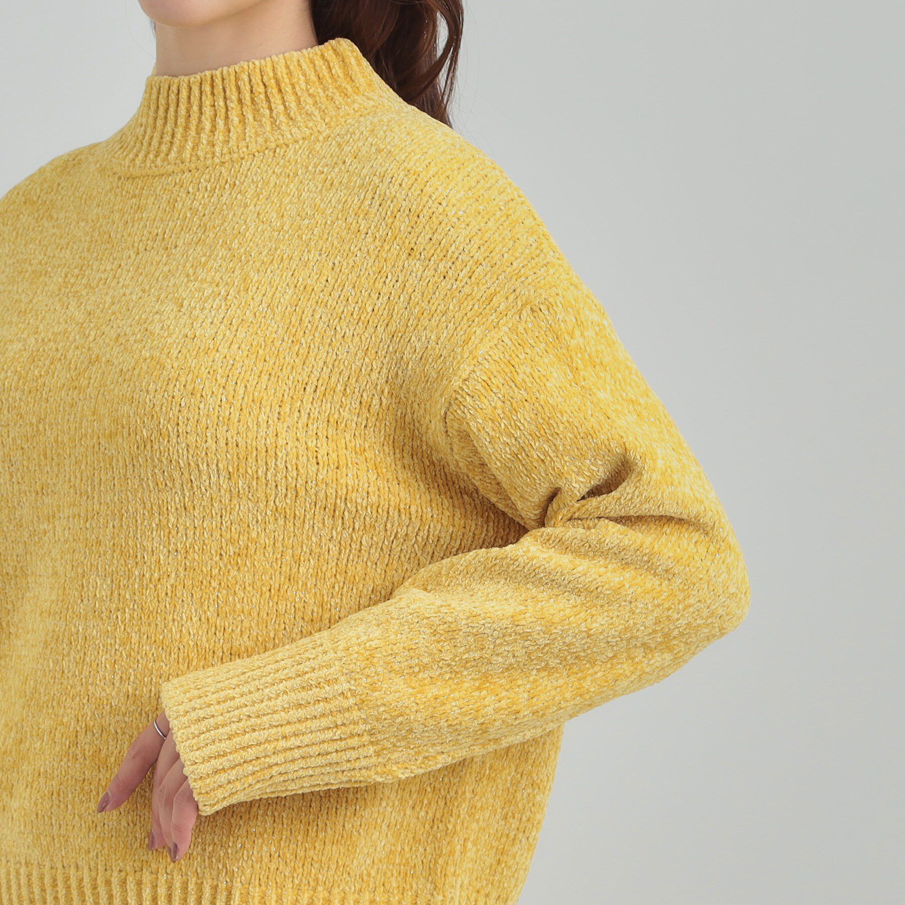 SHOO･LA･RUE「【S-LL】ほんのりラメで女性らしい ベロアモールモックネックニット」|ニット・セーター|