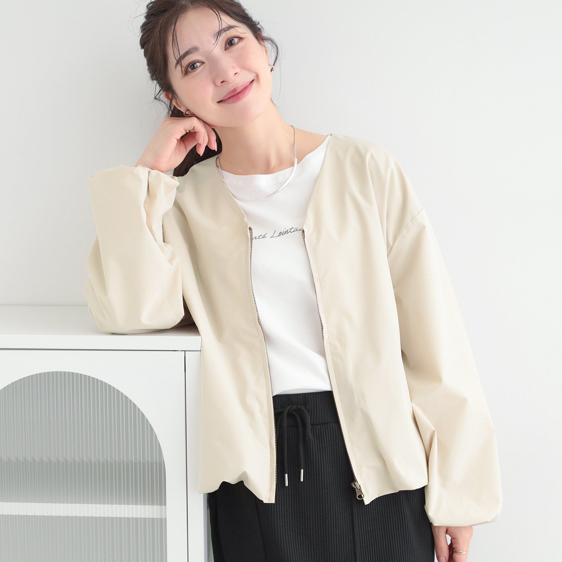 SHOO･LA･RUE「【防風/撥水/S-LL】ぽわんと大人かわいい　Vネックバルーンブルゾン」|ブルゾン・スタジャン|ベージュ(052)